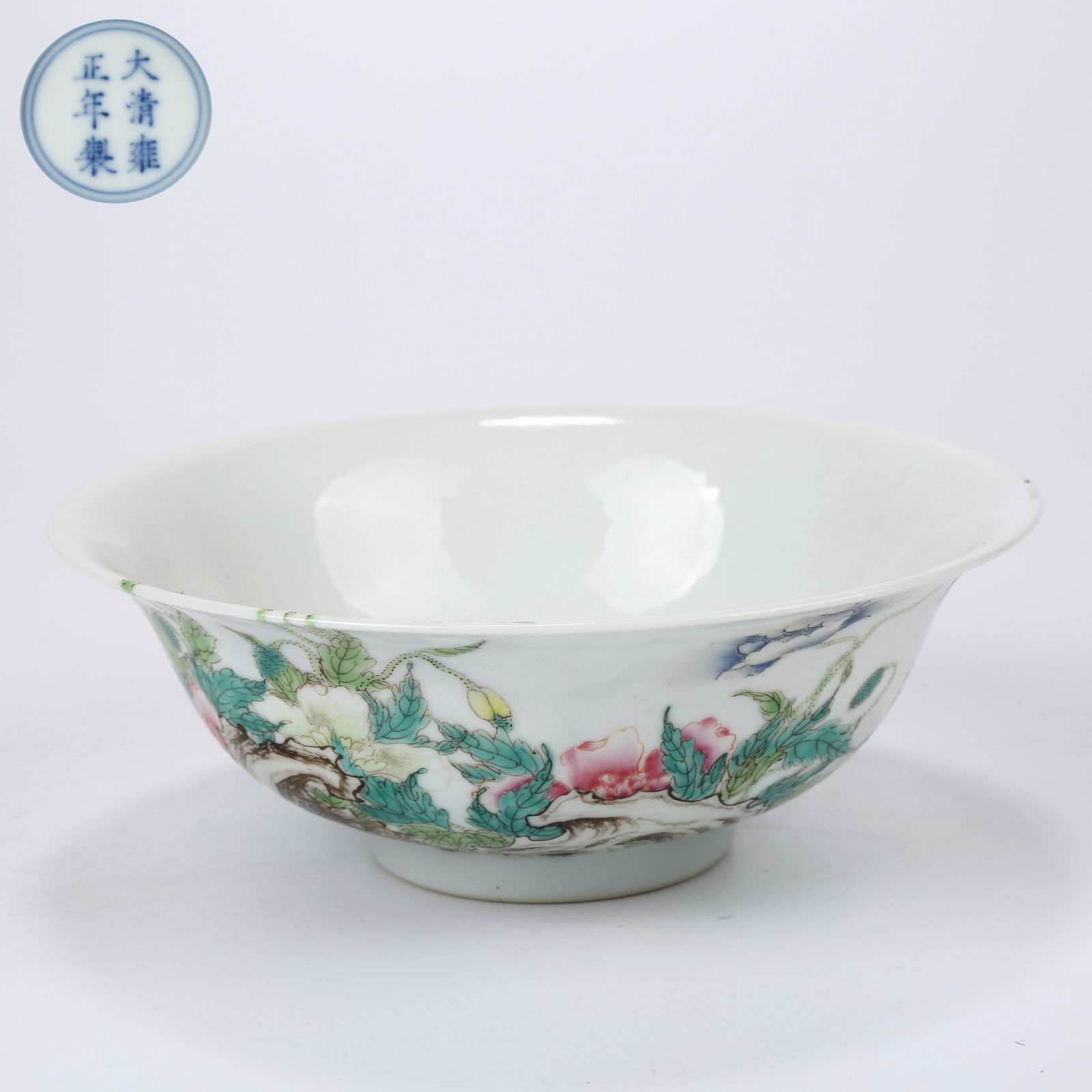 A FAMILLE ROSE BOWL WITH ROCK AND FLORAL DESIGN (1 of 8)