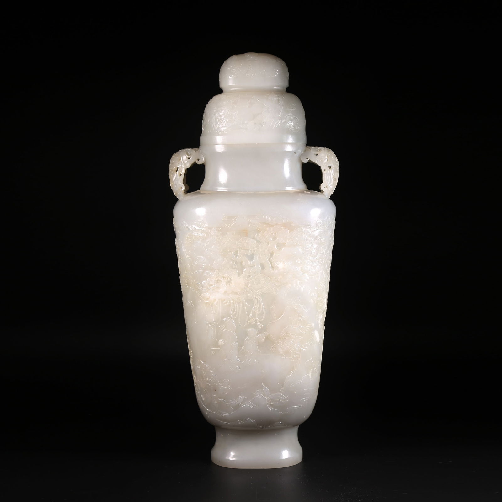 A HETIAN JADE LARGE LIDDED VASE DEPICTING A SENIOR OFFICIAL UNDER A PINE TREE (1 of 11)