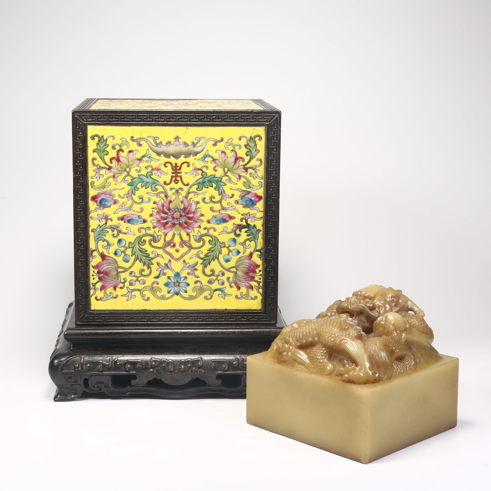 A SHOUSHAN STONE LARGE SEAL WITH DRAGON-SHAPED KNOB AND ZITAN BOX: Shoushan stone large seal with dragon-shaped knob and zitan box