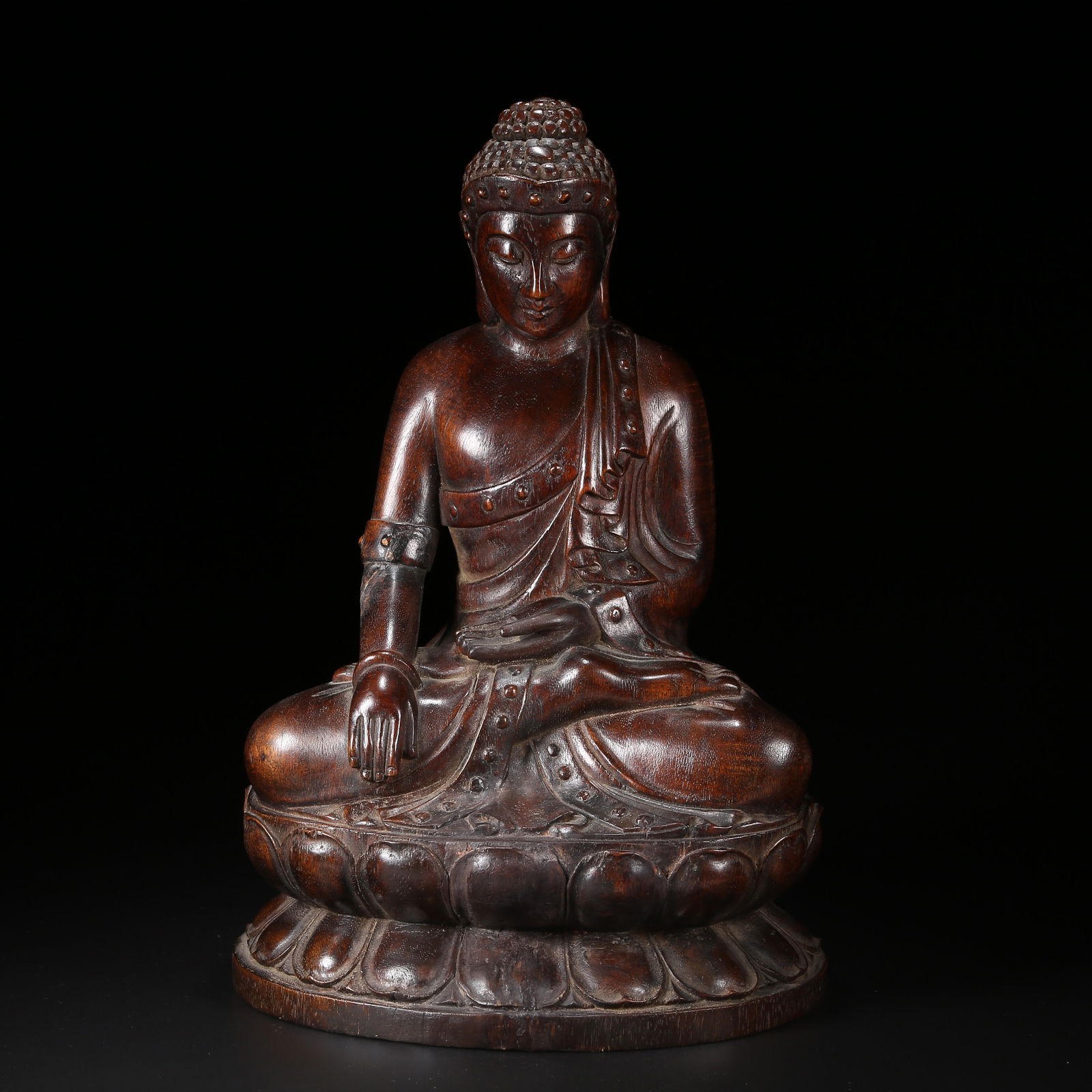 A AGARWOOD STATUE OF SHAKYAMUNI BUDDHA (1 of 8)