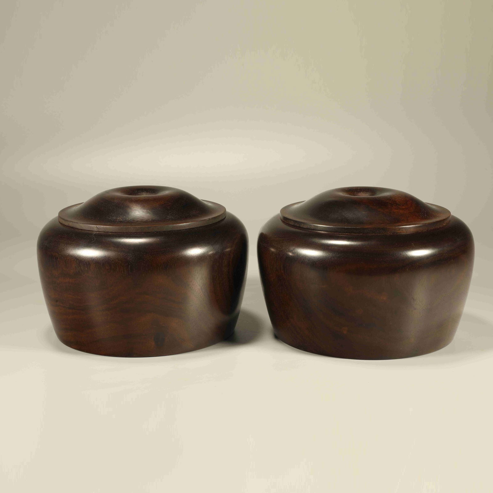 A PAIR OF ZITAN GO GAME JARS (1 of 6)