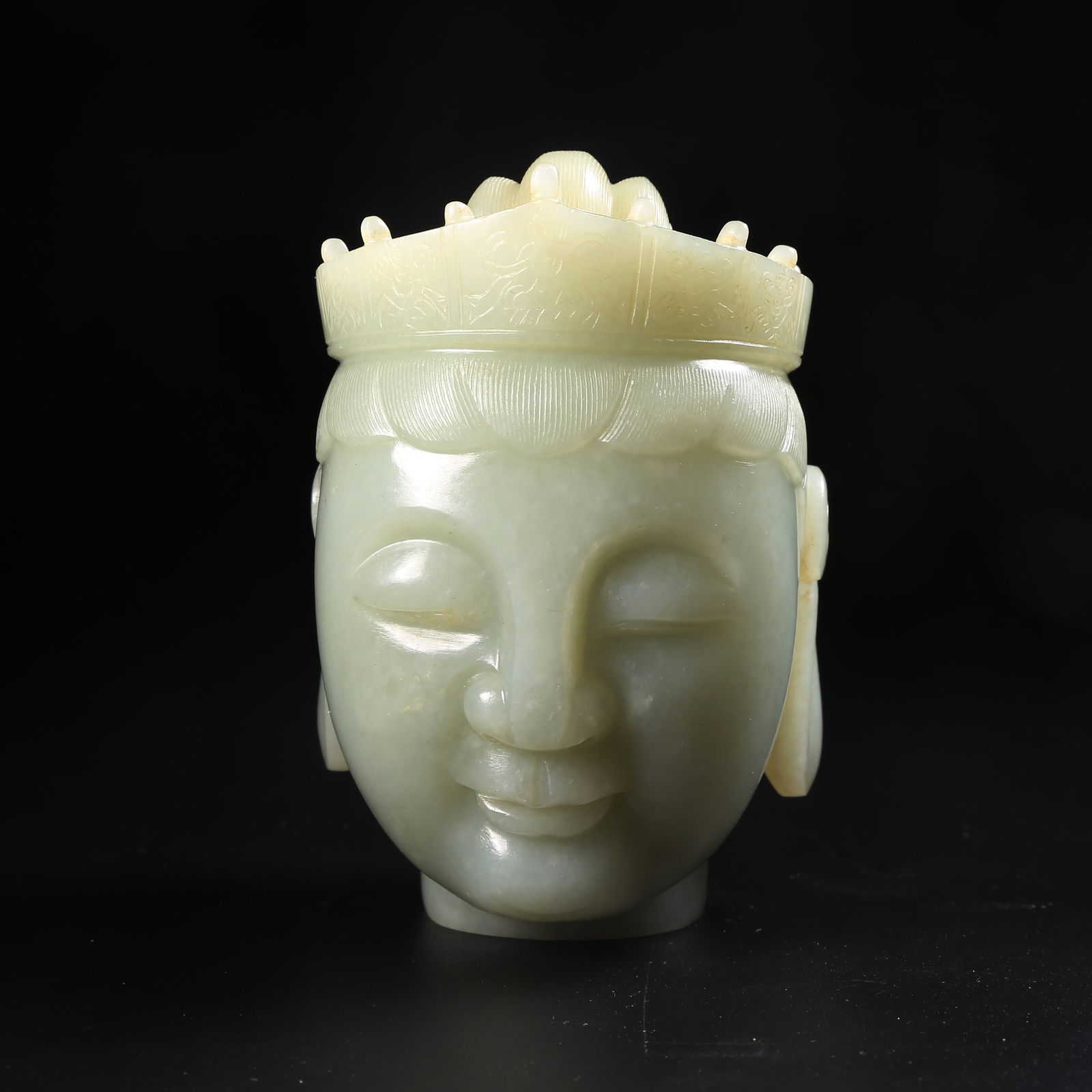 A HETIAN JADE BUDDHA HEAD: Hetian jade Buddha head