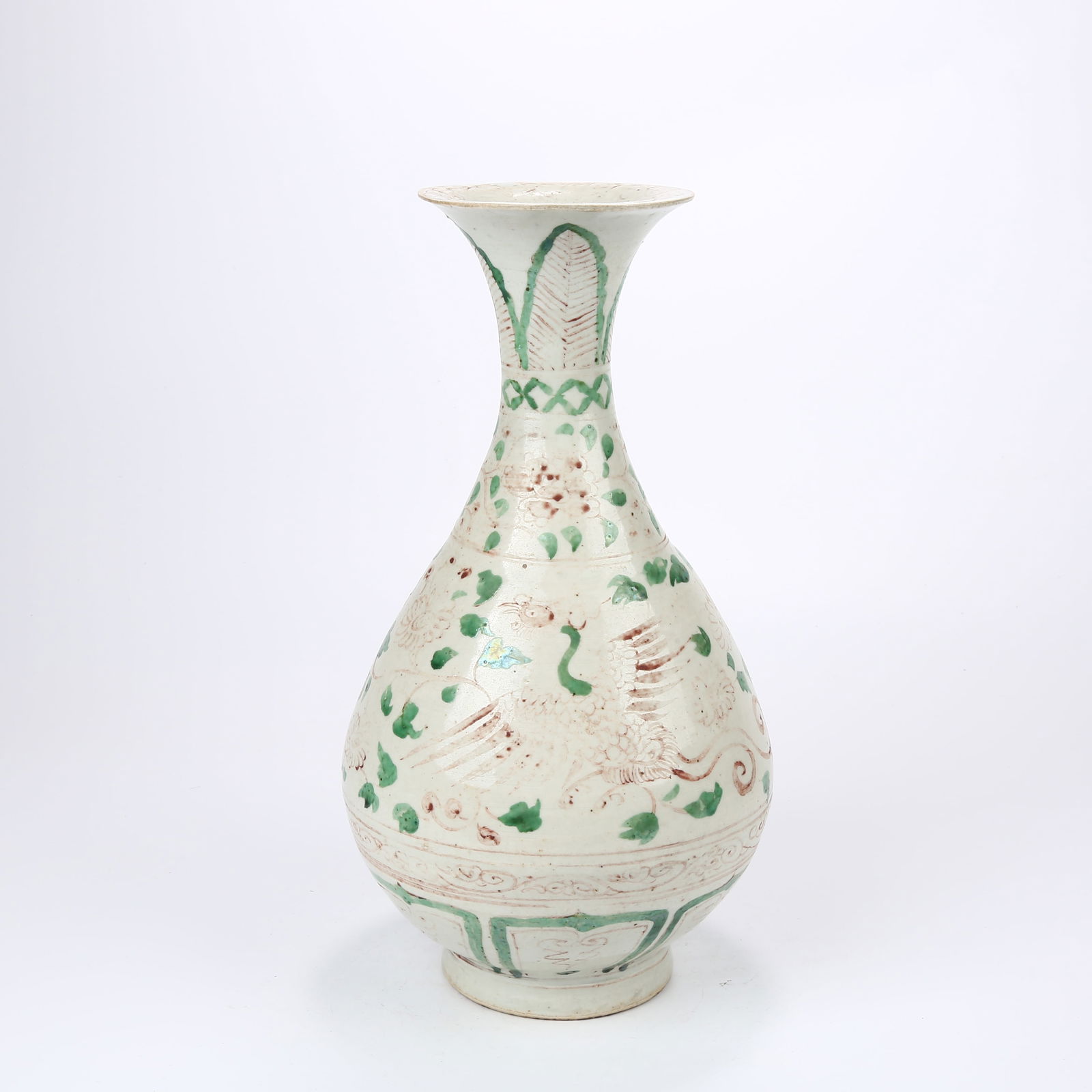 A RED AND GREEN OVERGLAZE ENAMEL YUHUCHUN VASE WITH PHOENIX AMONG FLOWERS (1 of 11)