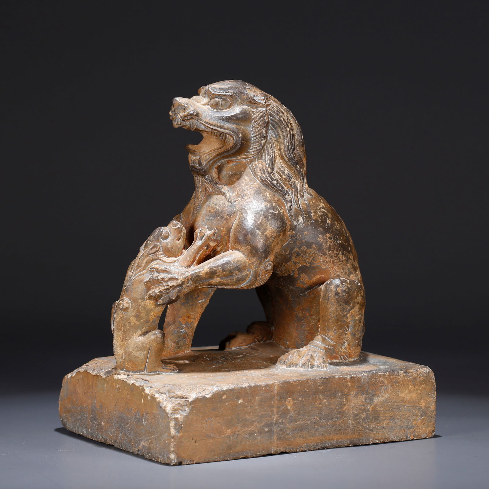 A STONE CARVED GRAND LION AND YOUNG LION ORNAMENT (1 of 10)