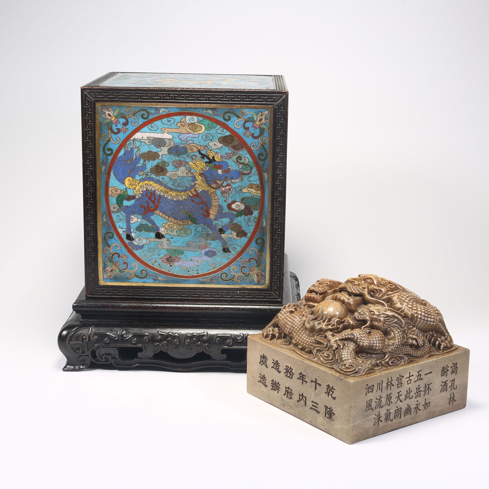 A SHOUSHAN STONE LARGE SEAL WITH DRAGON-SHAPED KNOB AND ZITAN BOX: Shoushan stone large seal with dragon-shaped knob and zitan box