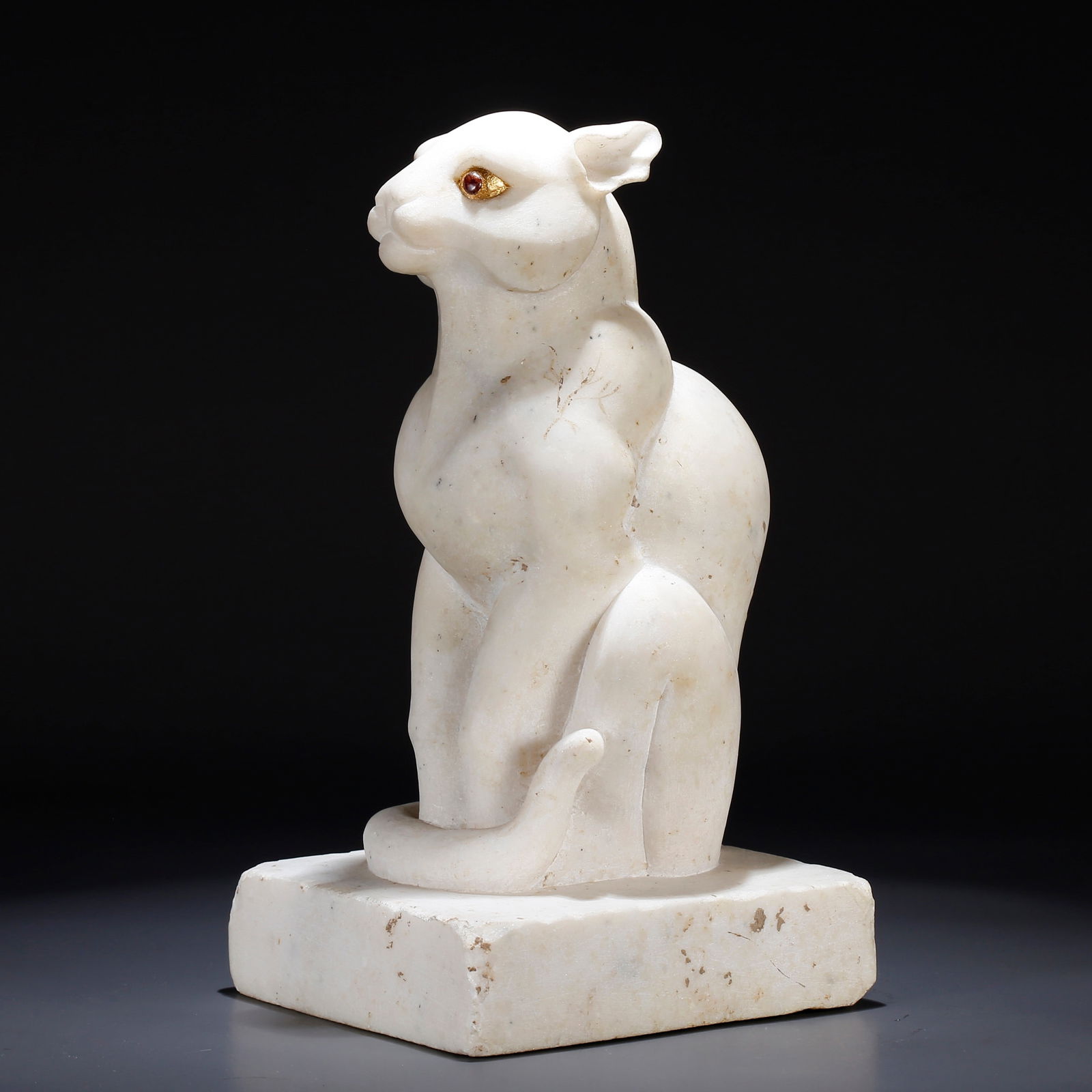 A HAN WHITE JADE JADE RABBIT ORNAMENT (1 of 10)