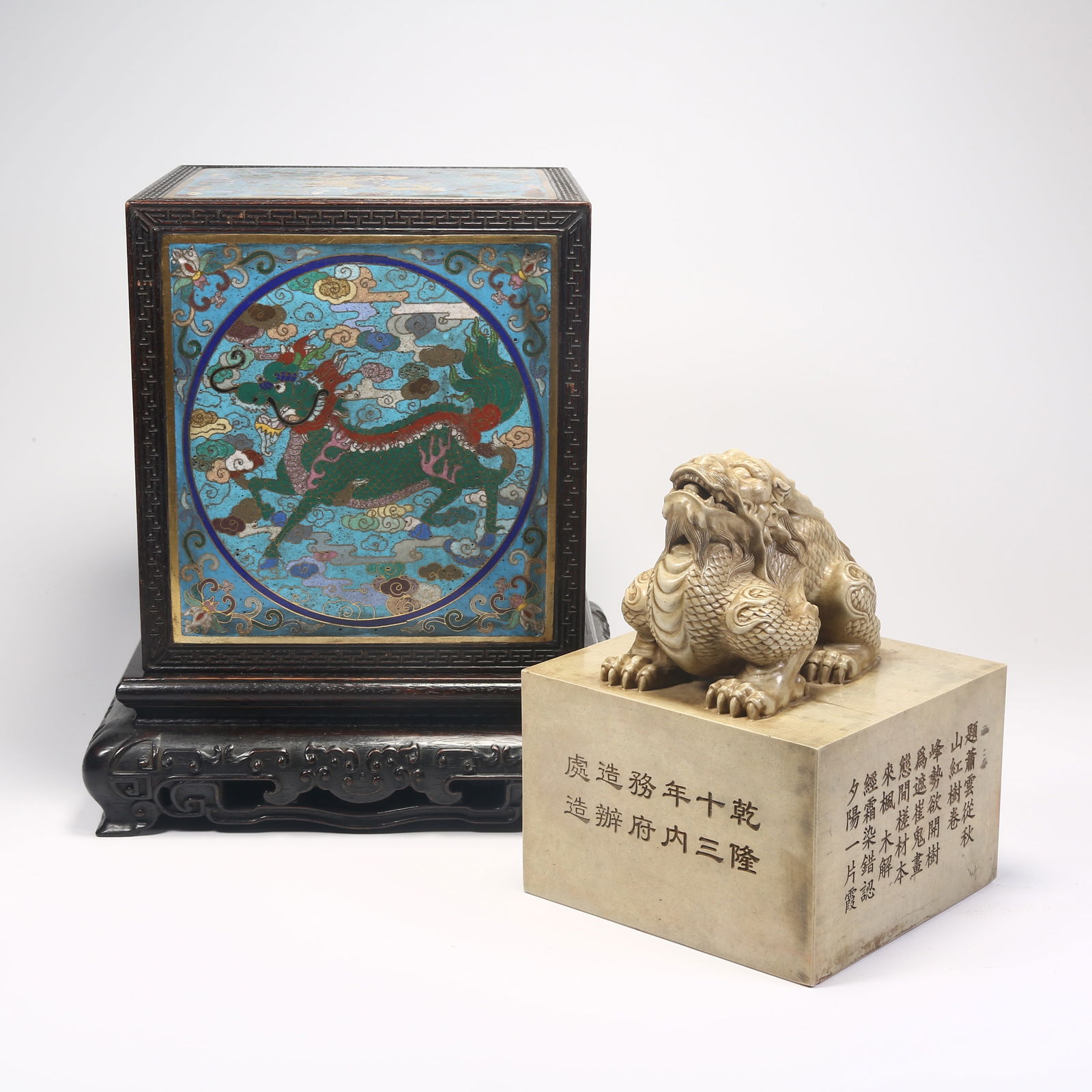 A SHOUSHAN STONE LARGE SEAL WITH QILIN-SHAPED KNOB AND ZITAN BOX: Shoushan stone large seal with qilin-shaped knob and zitan box
