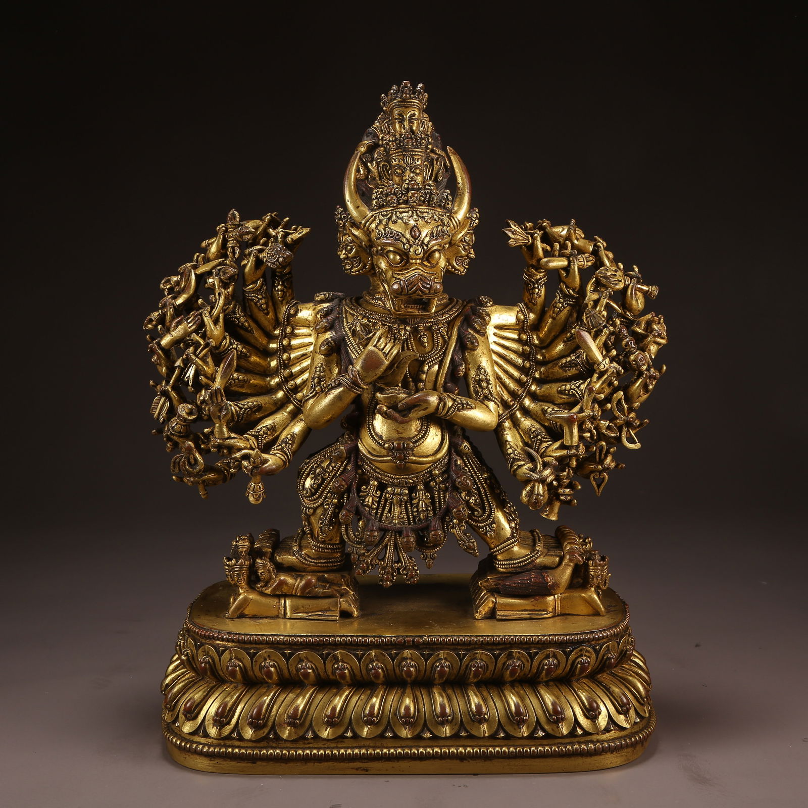 A GILT BRONZE MAHAVIRA VAJRA STATUE (1 of 10)