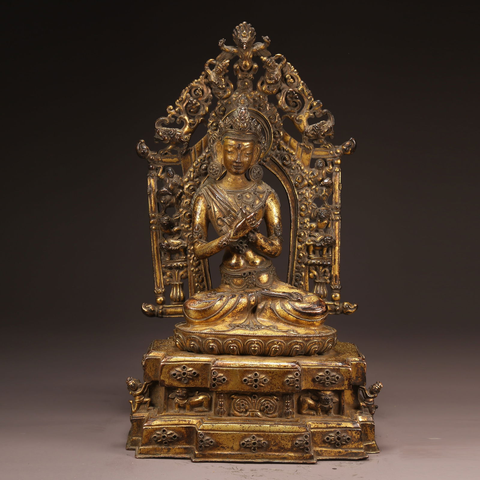 A GILT BRONZE VAJRA MASTER (VAJRADHARA) STATUE: Gilt Bronze Vajra Master (Vajradhara) Statue