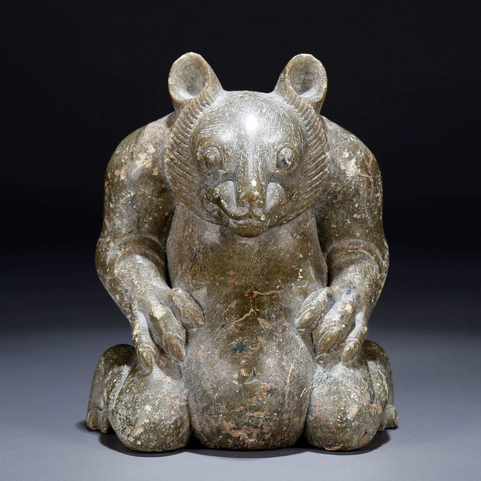A STONE CARVED BEAR ORNAMENT (1 of 10)