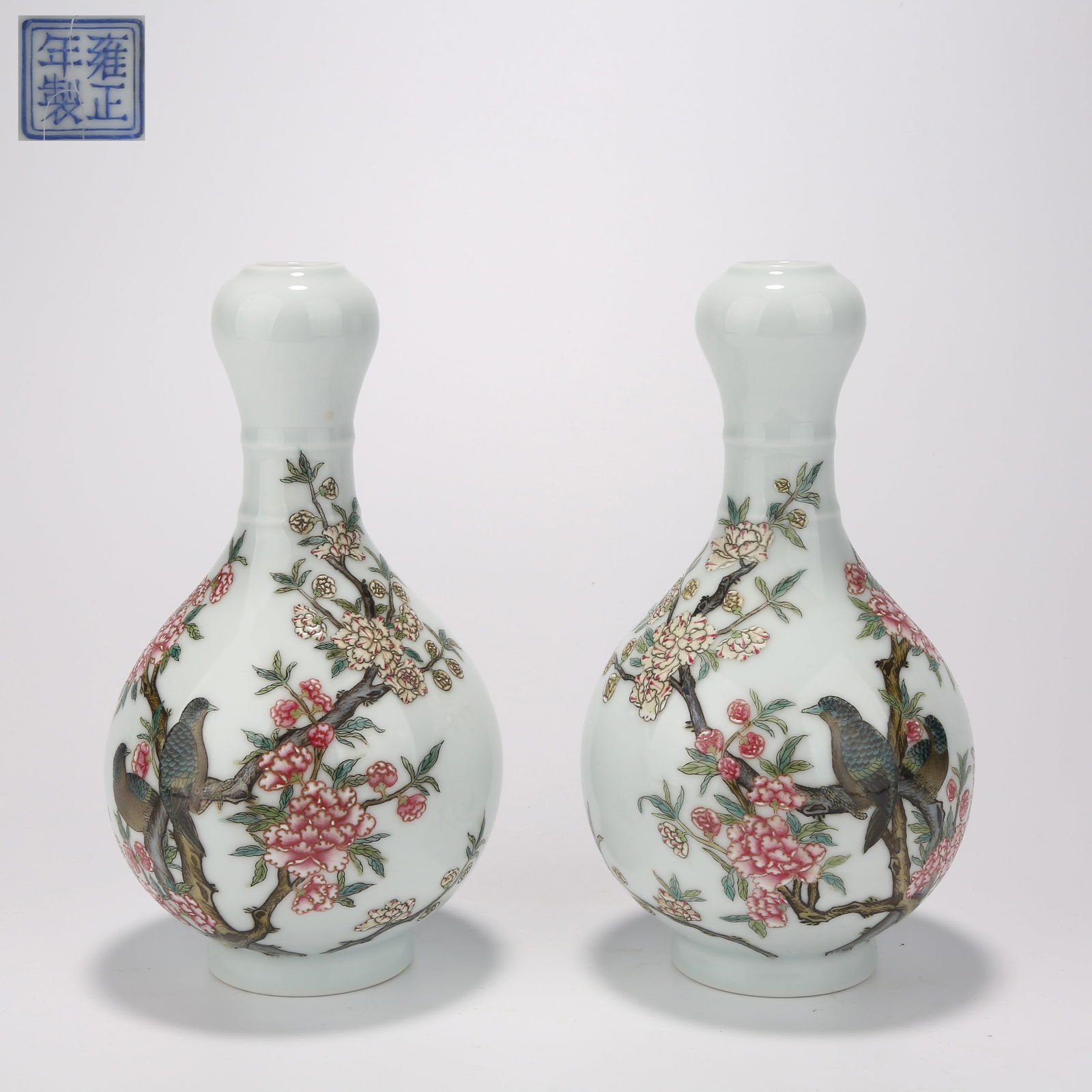 A SET OF FALANGCAI GARLIC-HEAD VASES WITH FLOWER AND BIRD DESIGN (1 of 11)