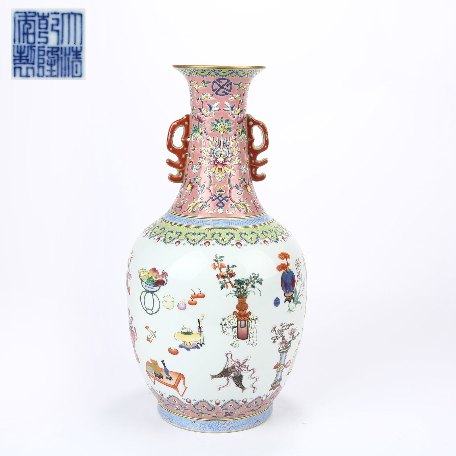 A FAMILLE ROSE DOUBLE-HANDLED VASE WITH ANTIQUITIES DESIGN (1 of 10)