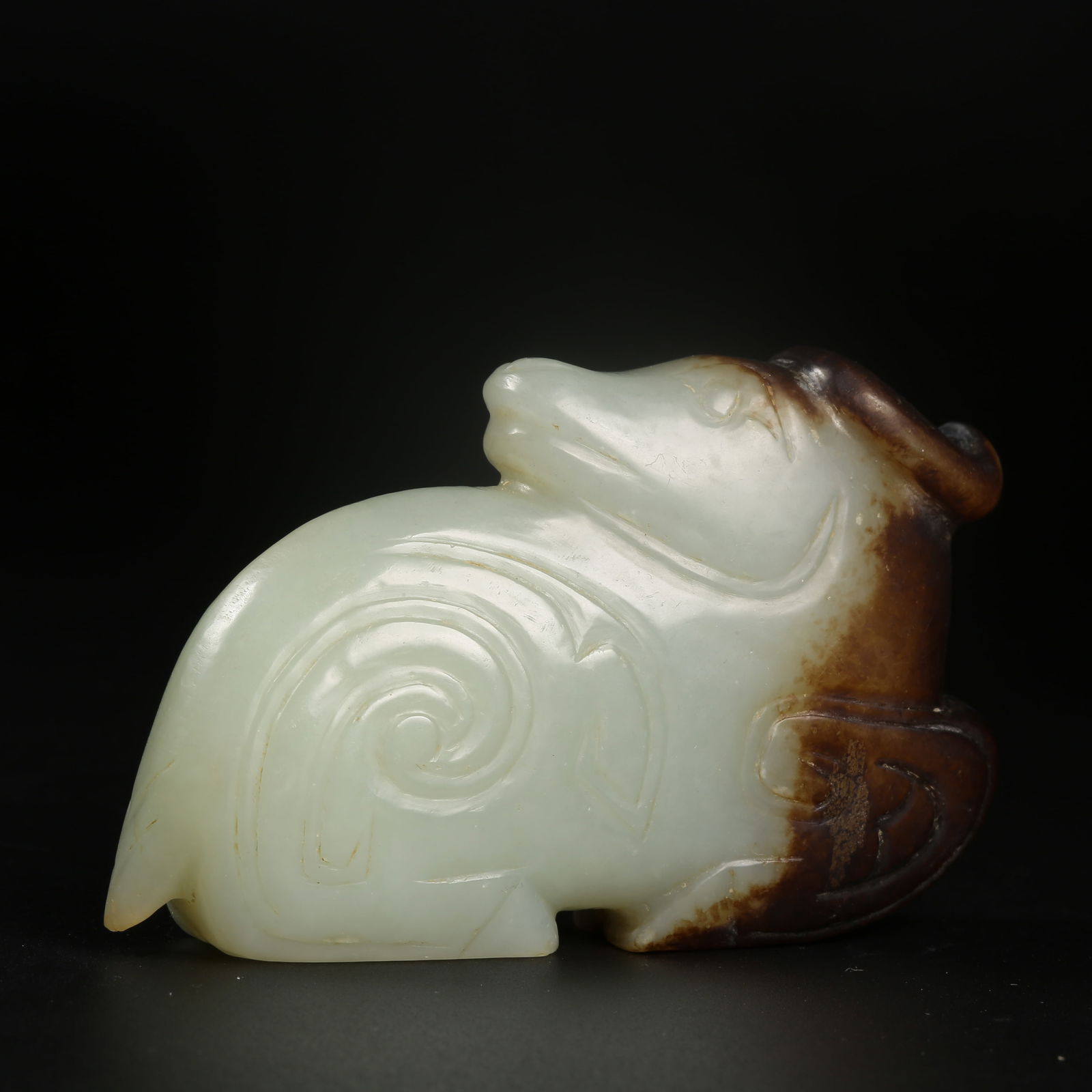 A ARCHAIC JADE RECUMBENT OX (1 of 9)