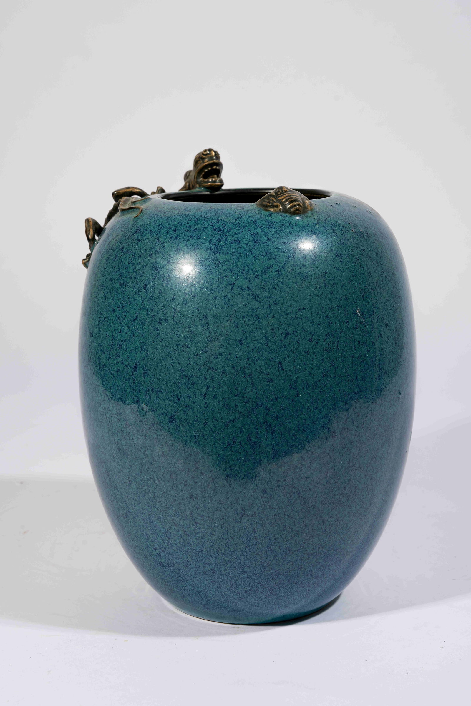 A JUN WARE DRAGON-PATTERNED WINTER MELON JAR - 2