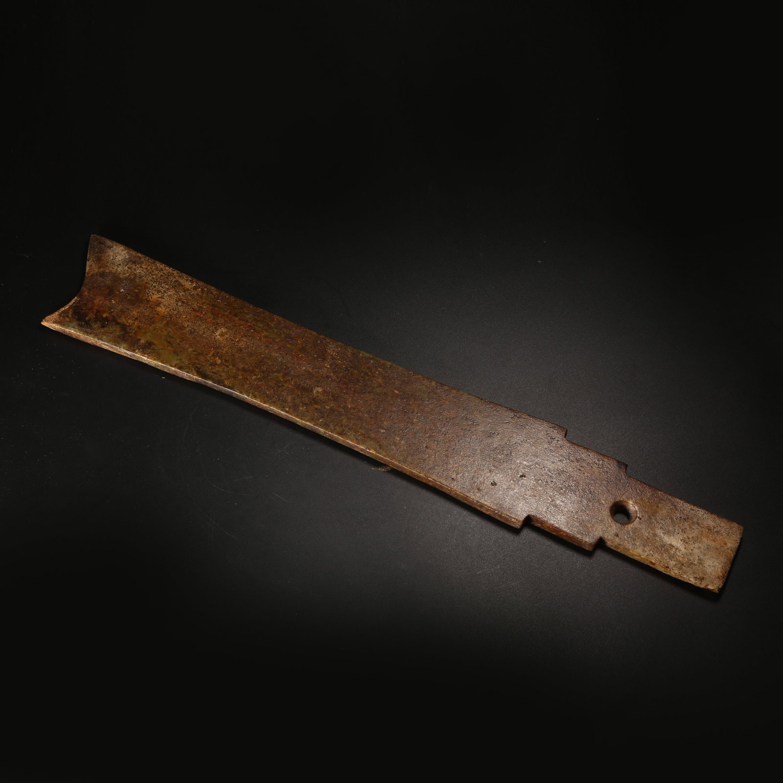 A ARCHAIC JADE YUE AXE (1 of 9)