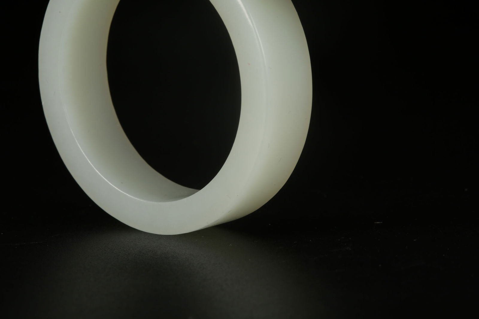 A HETIAN JADE RING - 3