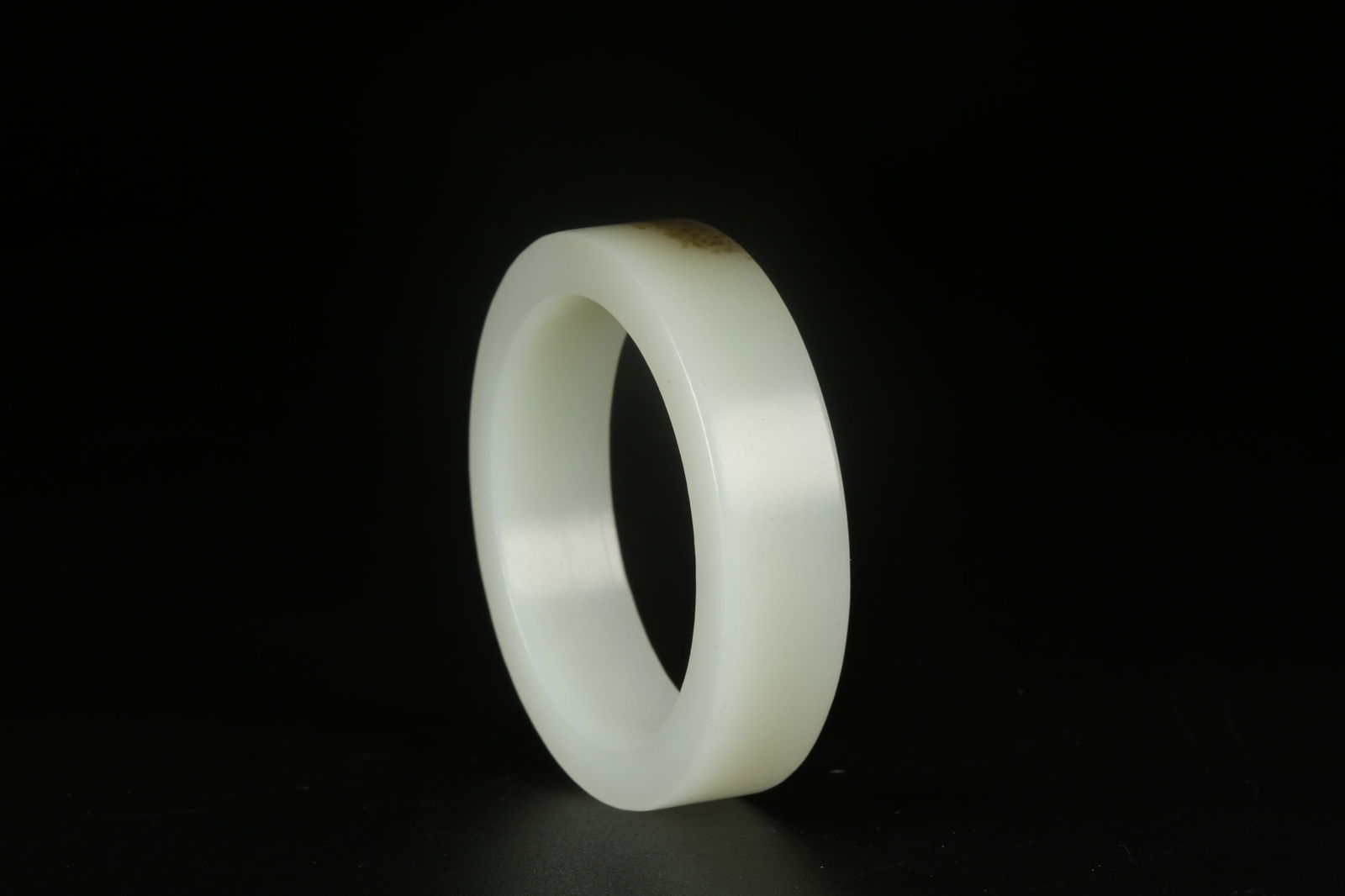 A HETIAN JADE RING - 5