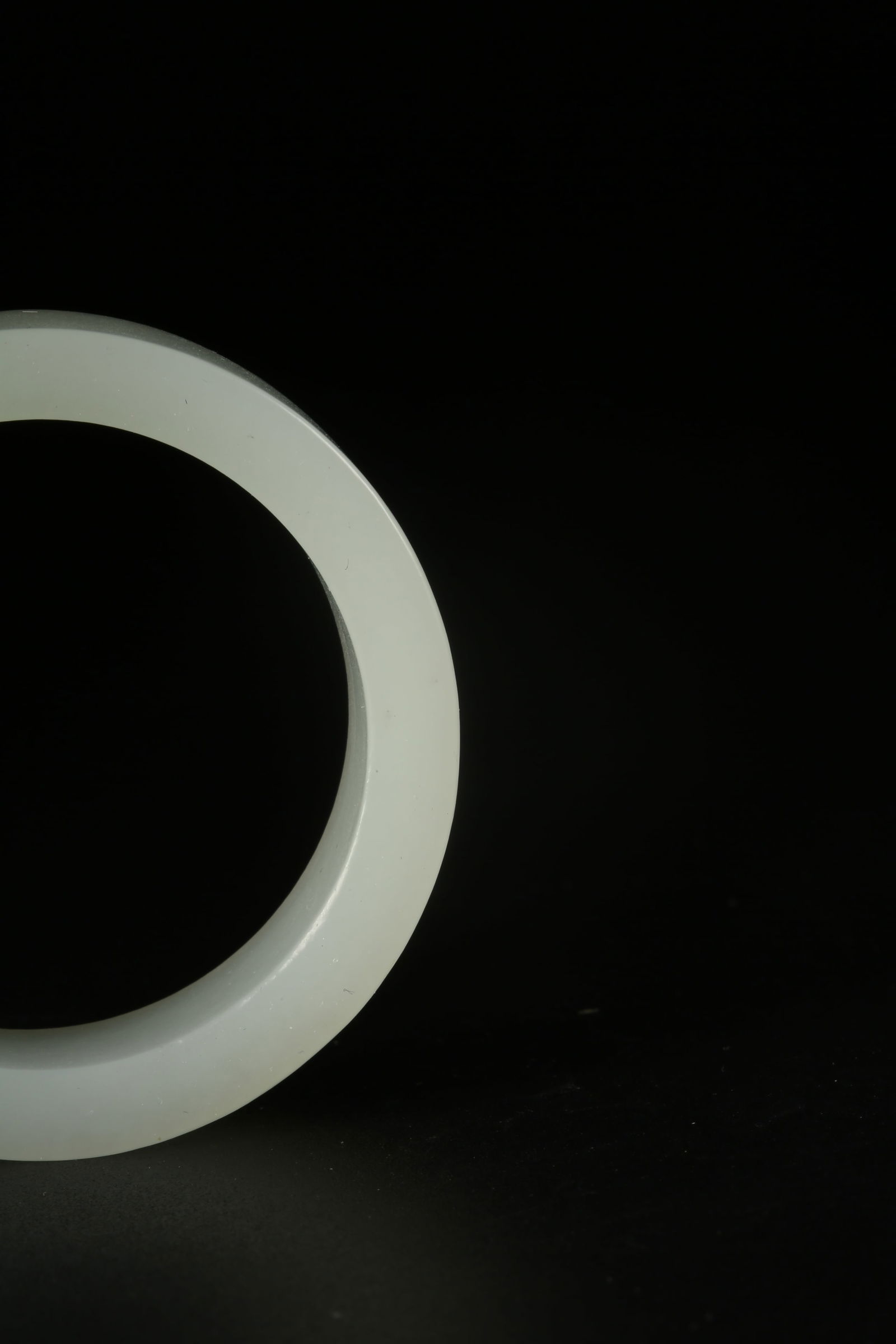 A HETIAN JADE RING - 7