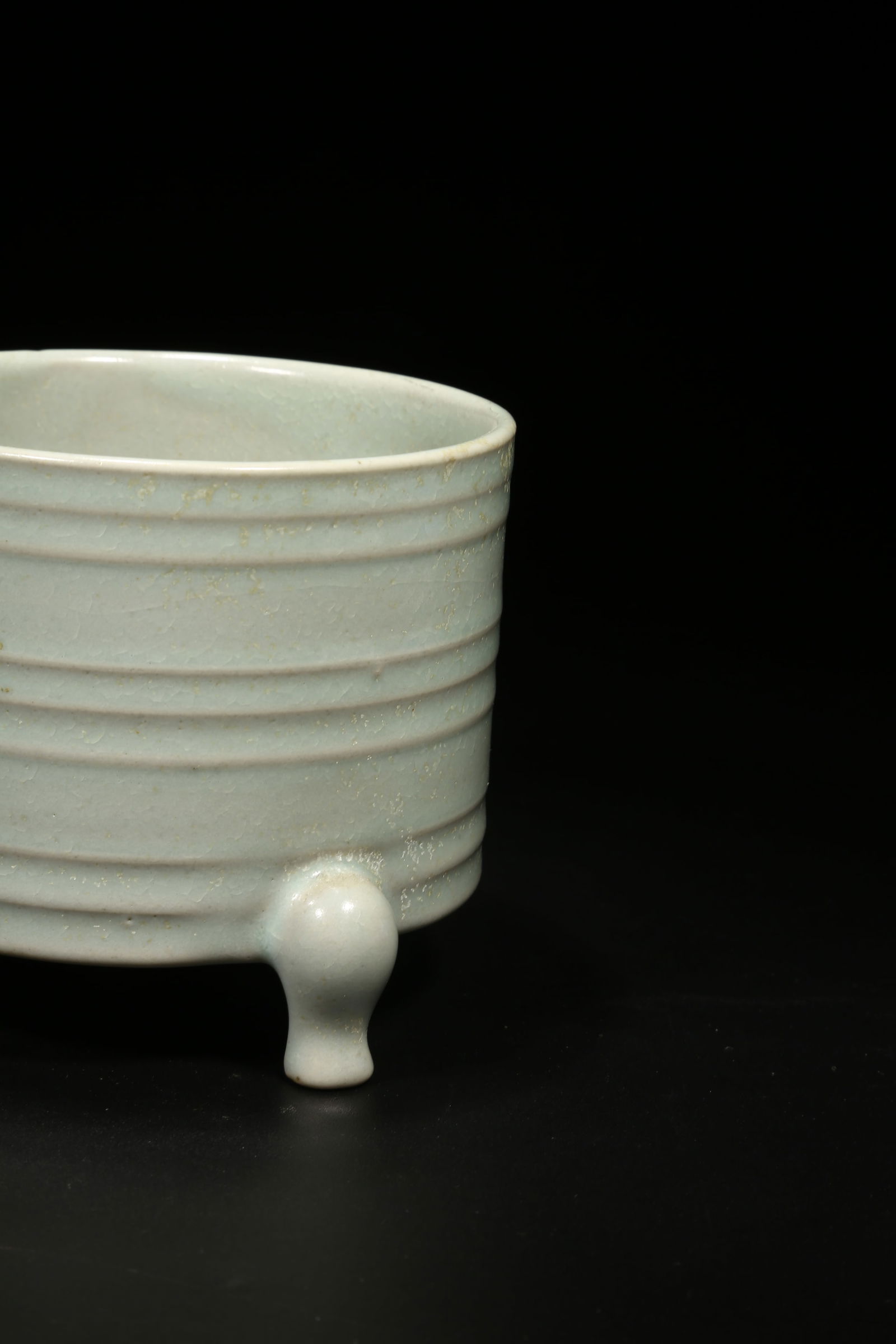 A RU-TYPE TRIPOD CYLINDRICAL CENSER WITH STRING PATTERN - 6