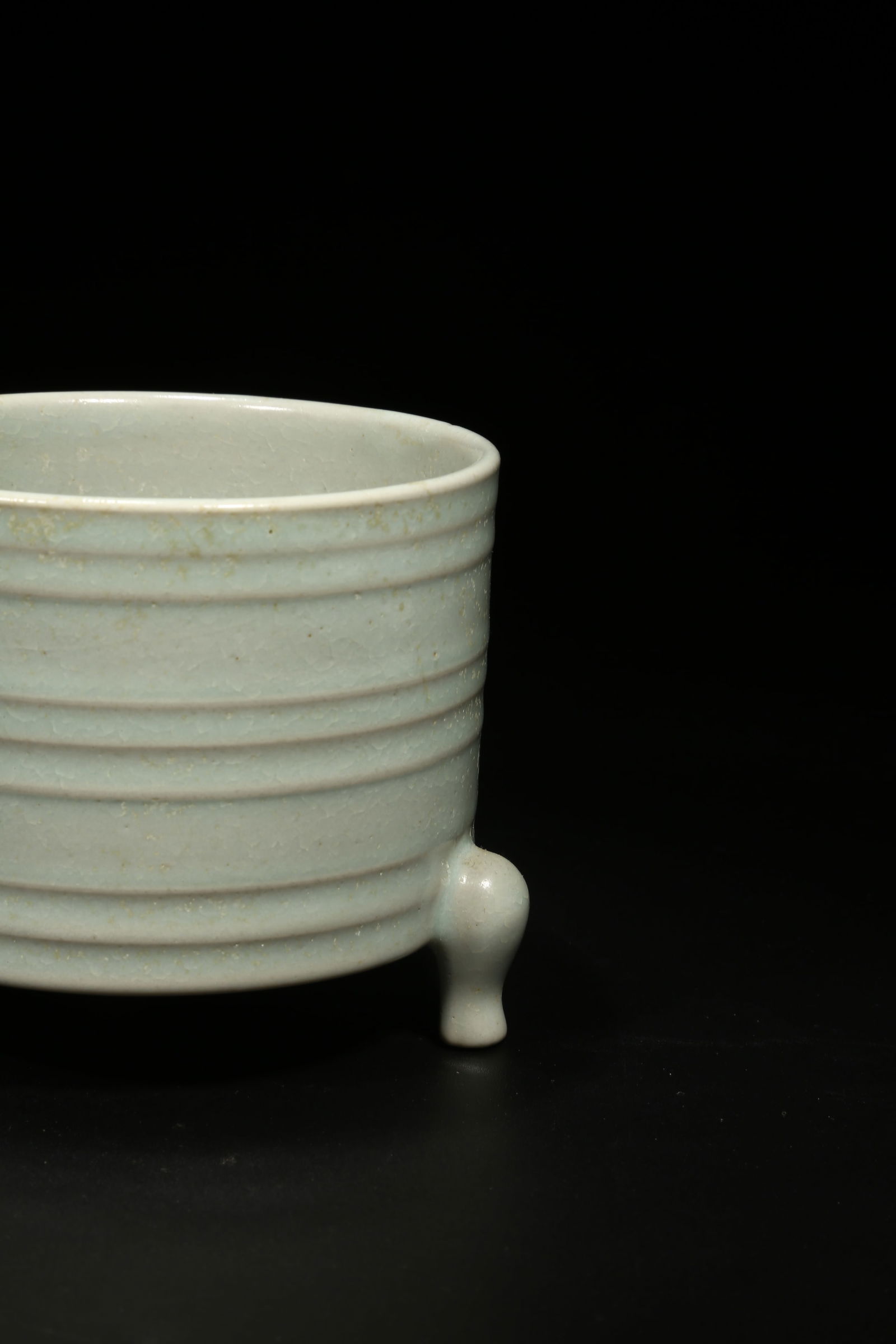 A RU-TYPE TRIPOD CYLINDRICAL CENSER WITH STRING PATTERN - 7