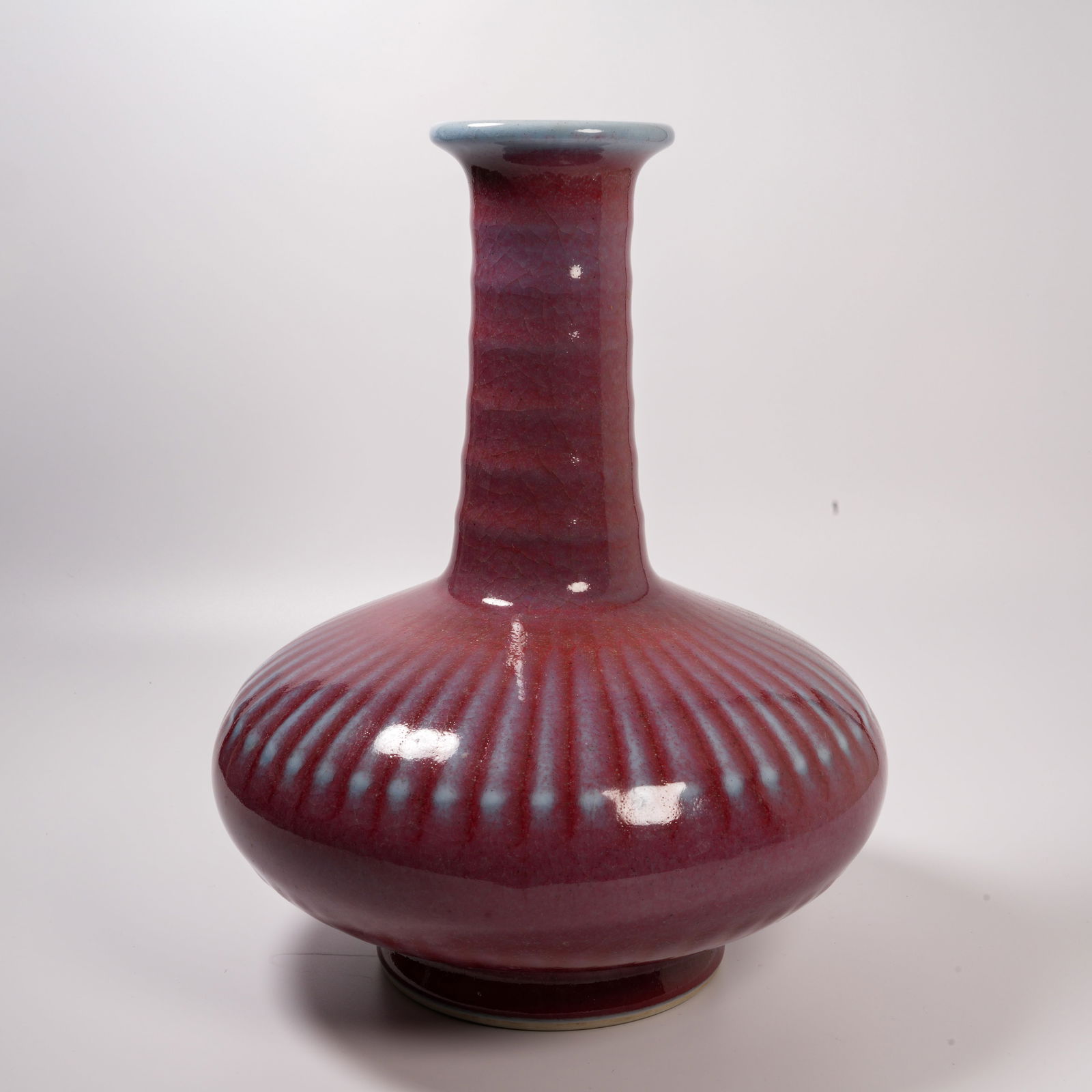 A FLAMBÉ-GLAZED LONG-NECK VASE WITH STRING PATTERN - 5