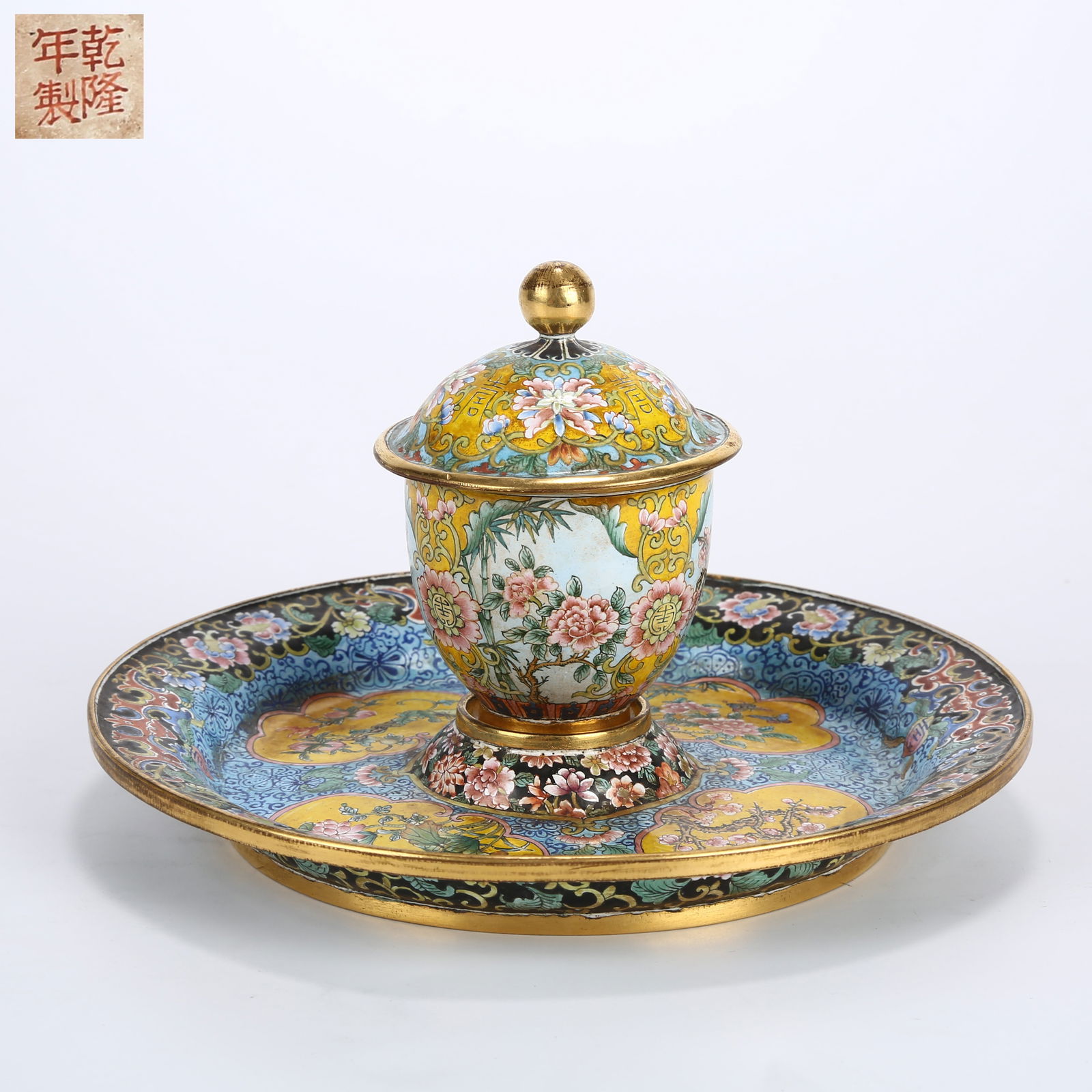 A CLOISONNÉ ENAMELED SAUCER WITH FLORAL PATTERN (1 of 12)