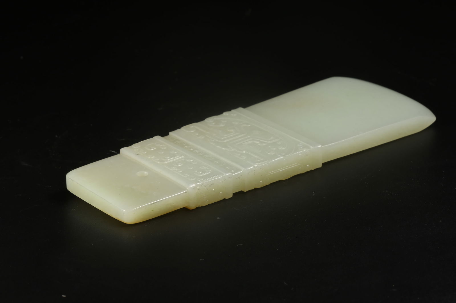 A HETIAN JADE BEAST-FACE PATTERN AXE - 5