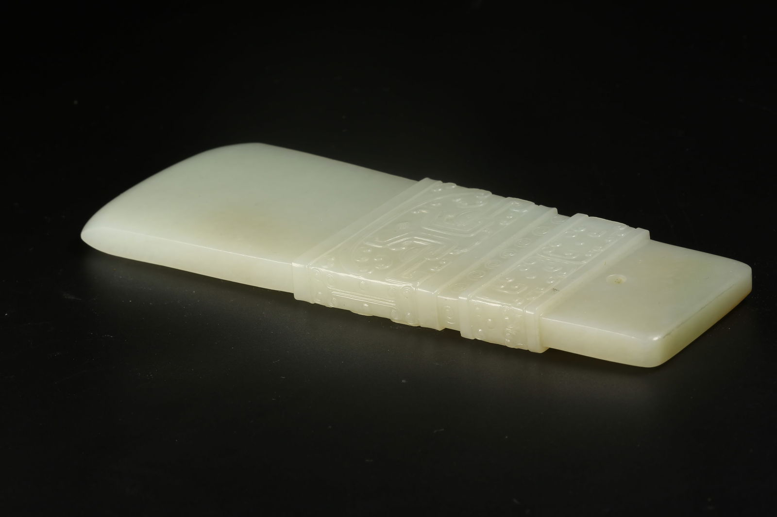 A HETIAN JADE BEAST-FACE PATTERN AXE - 6