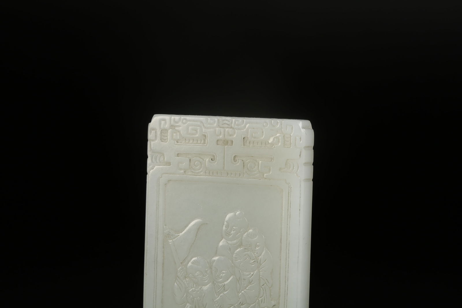 A HETIAN JADE PLAYING BABY PATTERN PLAQUE - 2