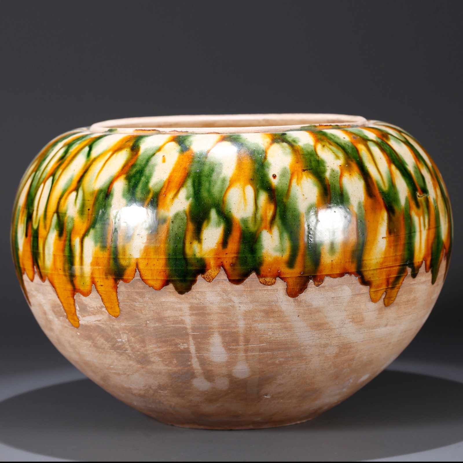 A TANG SANCAI GLAZED JAR (1 of 9)