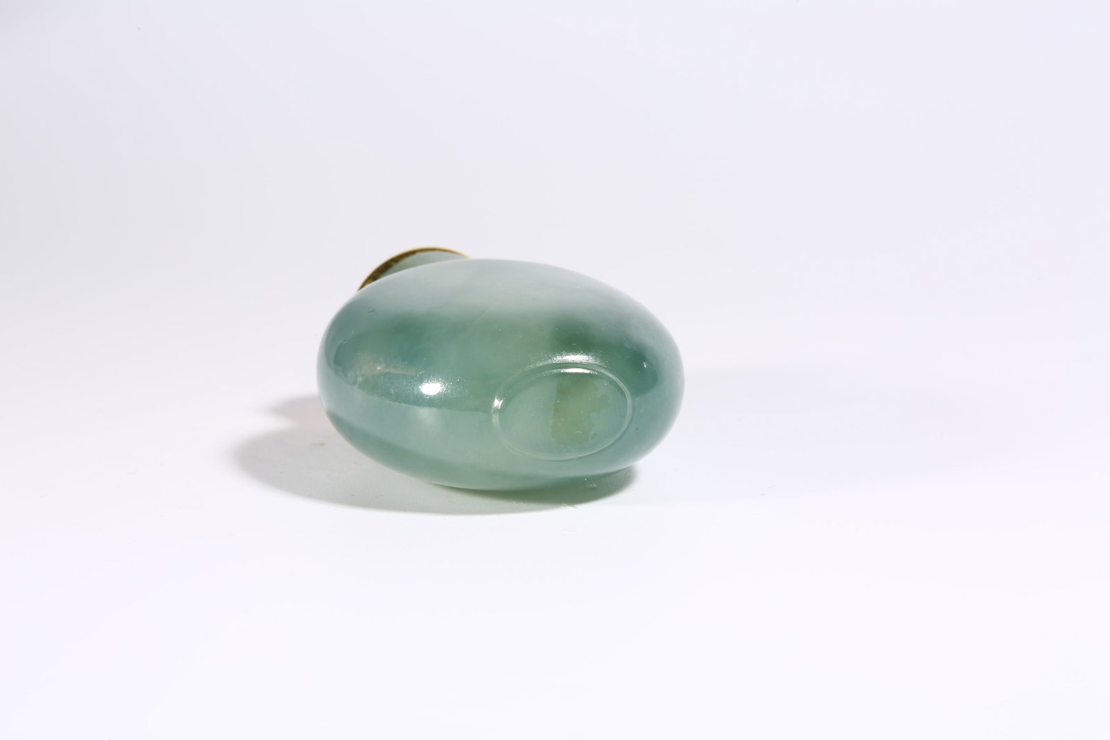 A JADEITE SNUFF BOTTLE - 9