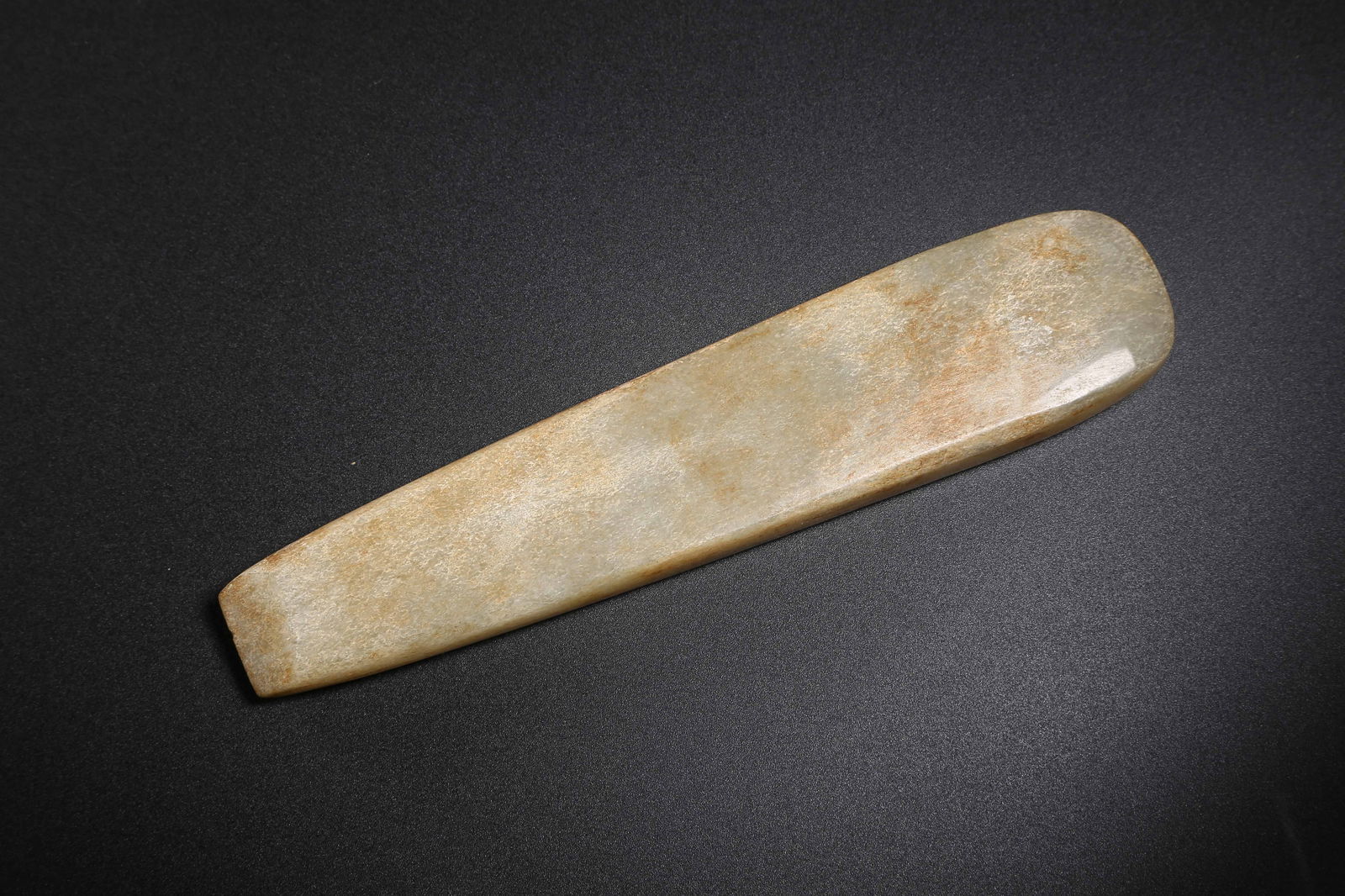 A ARCHAIC JADE AXE - 8