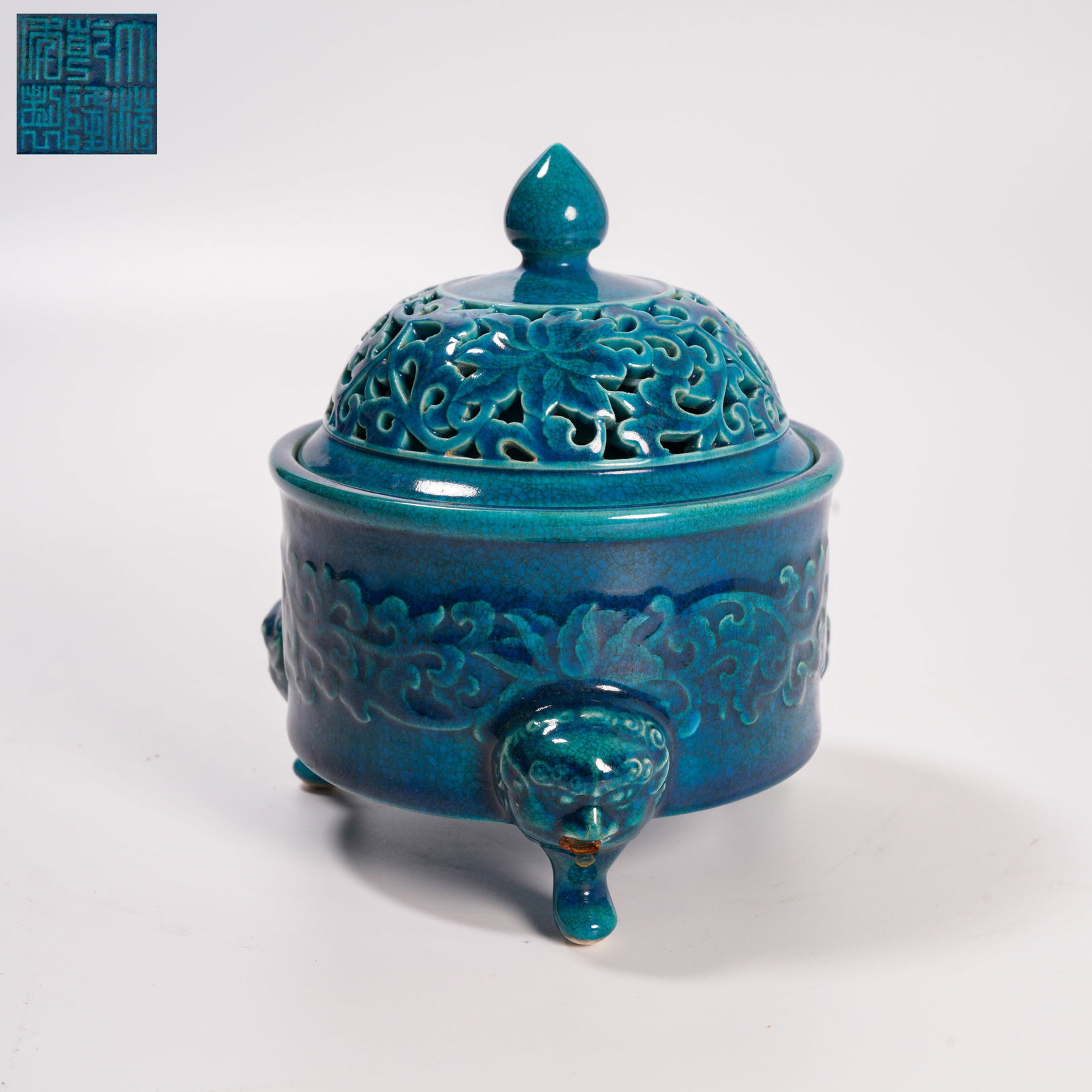 A SAPPHIRE-BLUE–GLAZED TRIPOD CENSER: Sapphire-Blue–Glazed Tripod Censer
