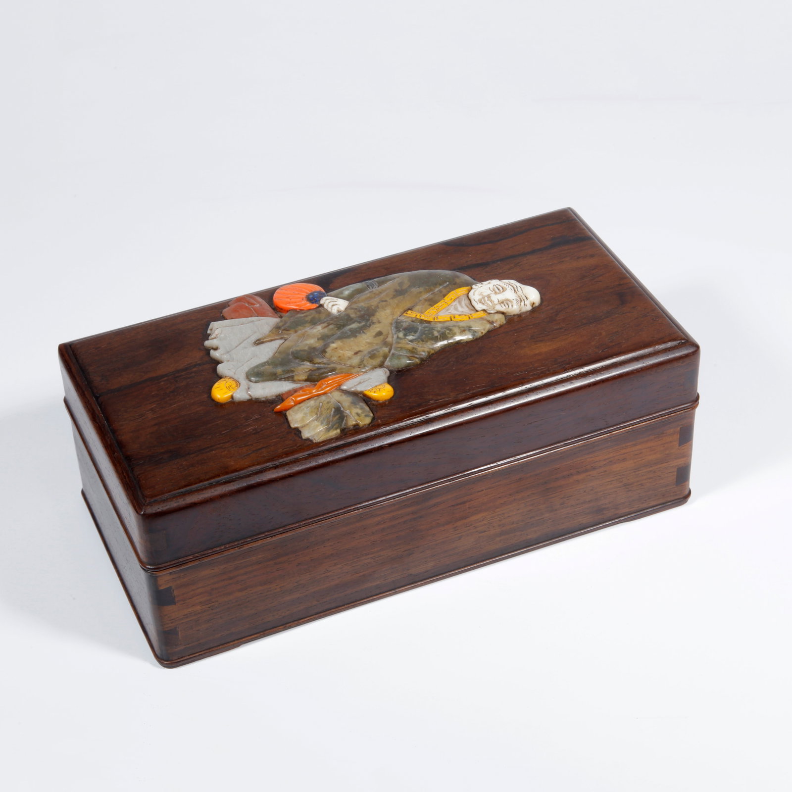 A ZITAN WOOD CARVING HUNDRED-TREASURE INLAID COVERED BOX (1 of 10)