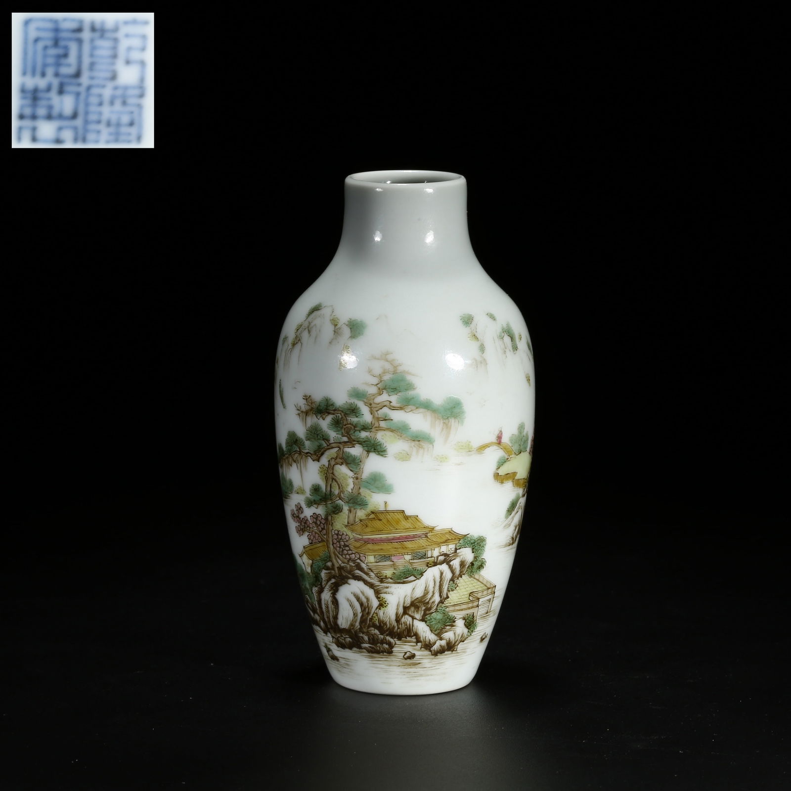 A SMALL FAMILLE ROSE VASE WITH LANDSCAPE DESIGN (1 of 9)