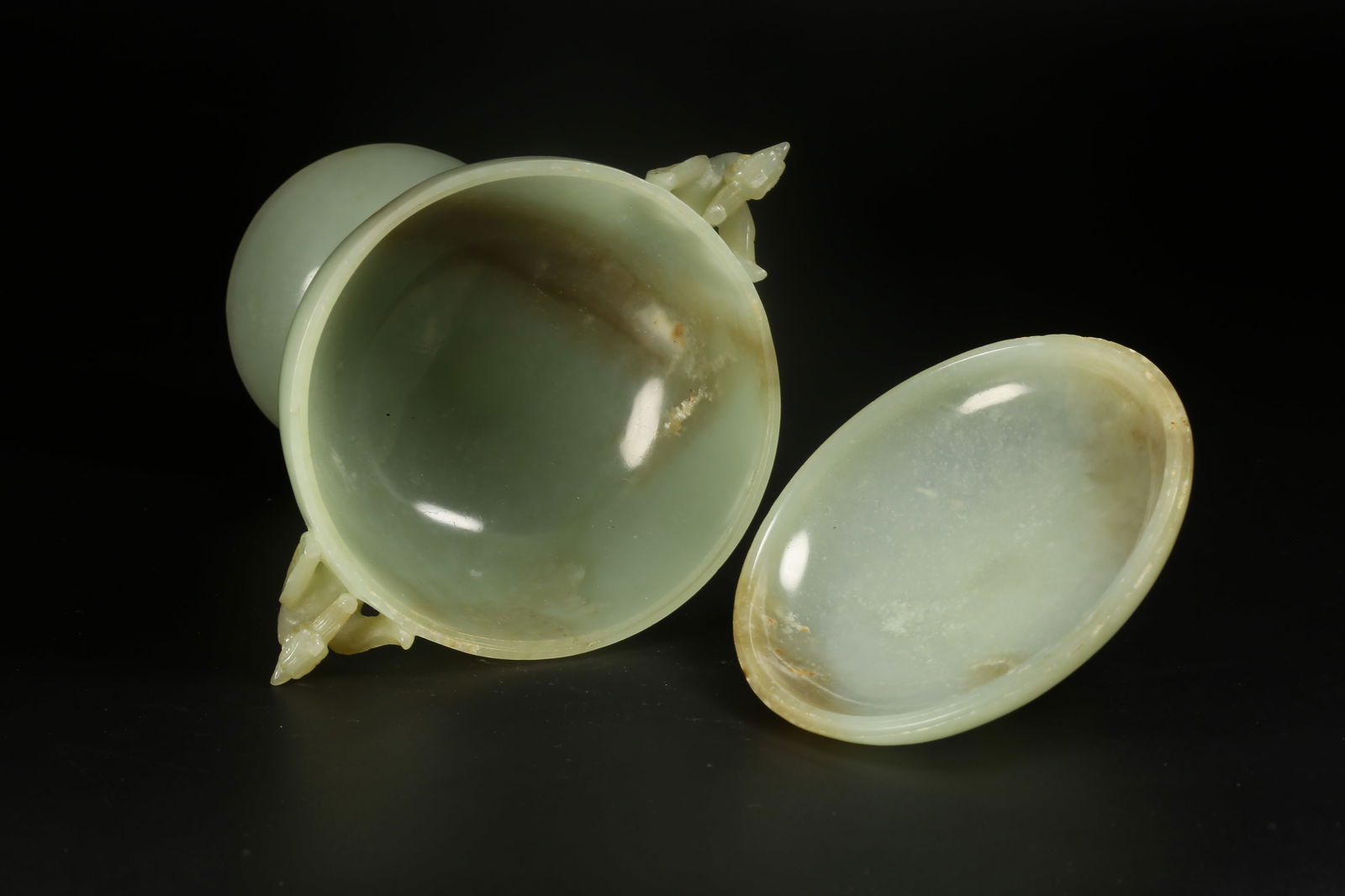 A HETIAN JADE BEANS - 8