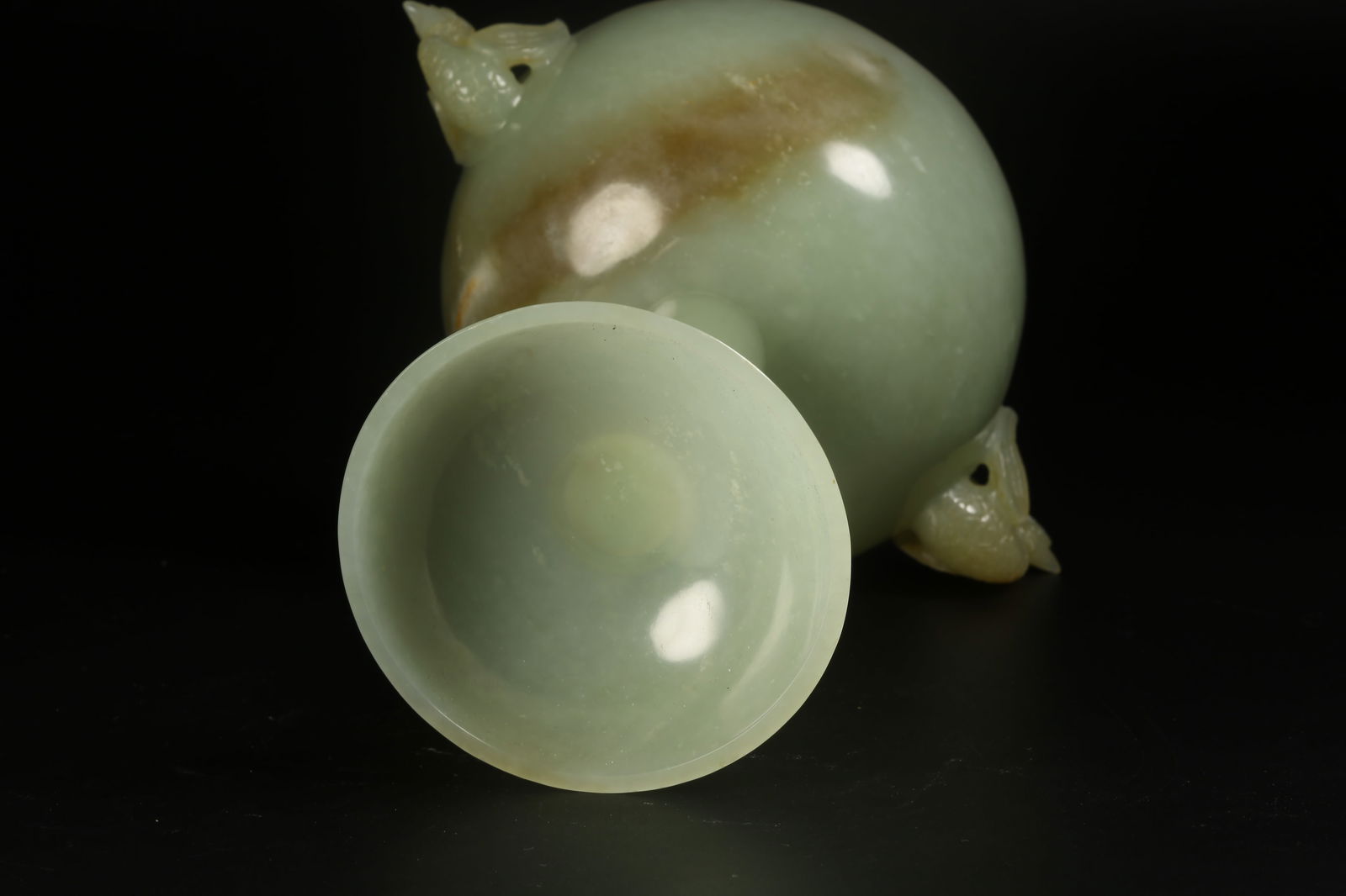 A HETIAN JADE BEANS - 9
