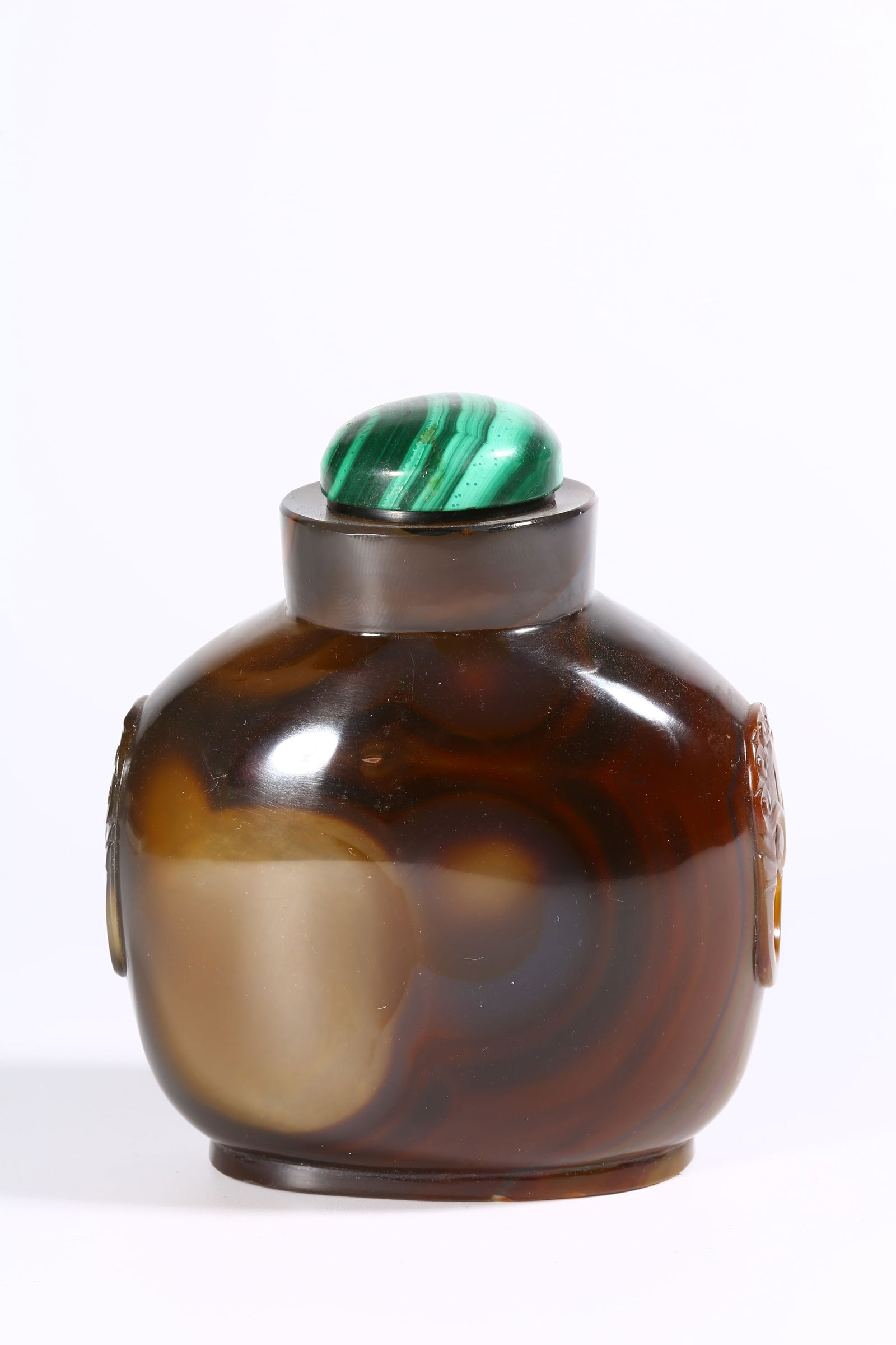 A LARGE AGATE SNUFF BOTTLE - 6