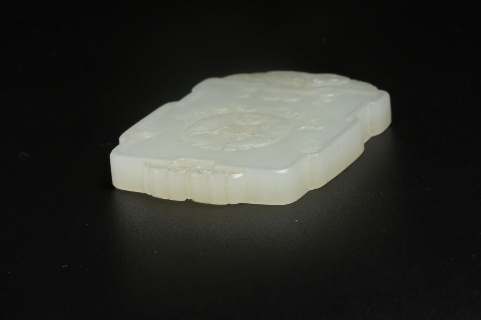 A HETIAN JADE FIGURE PATTERN PLAQUE - 8