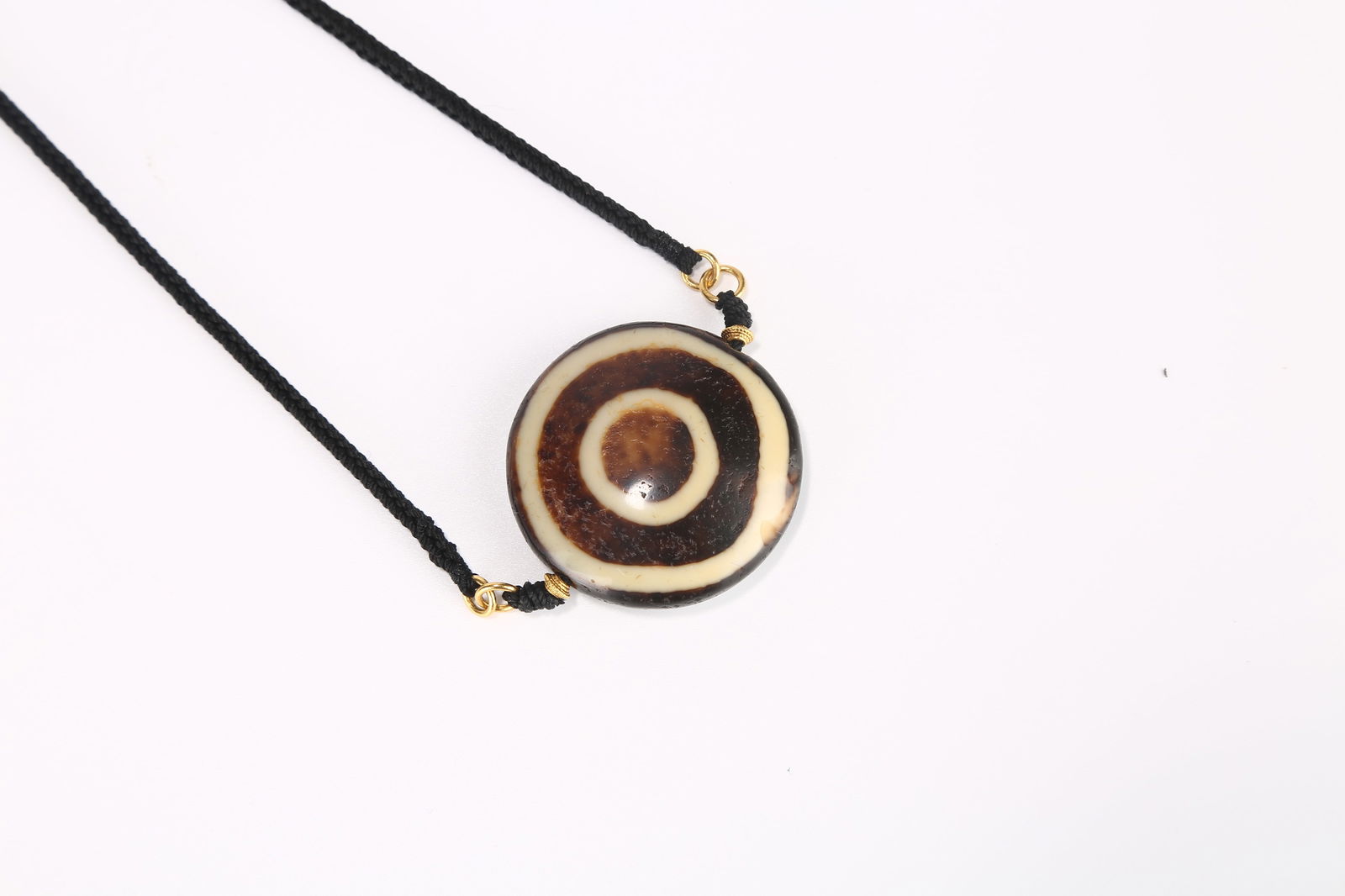 A SHEEP EYE BEAD - 2