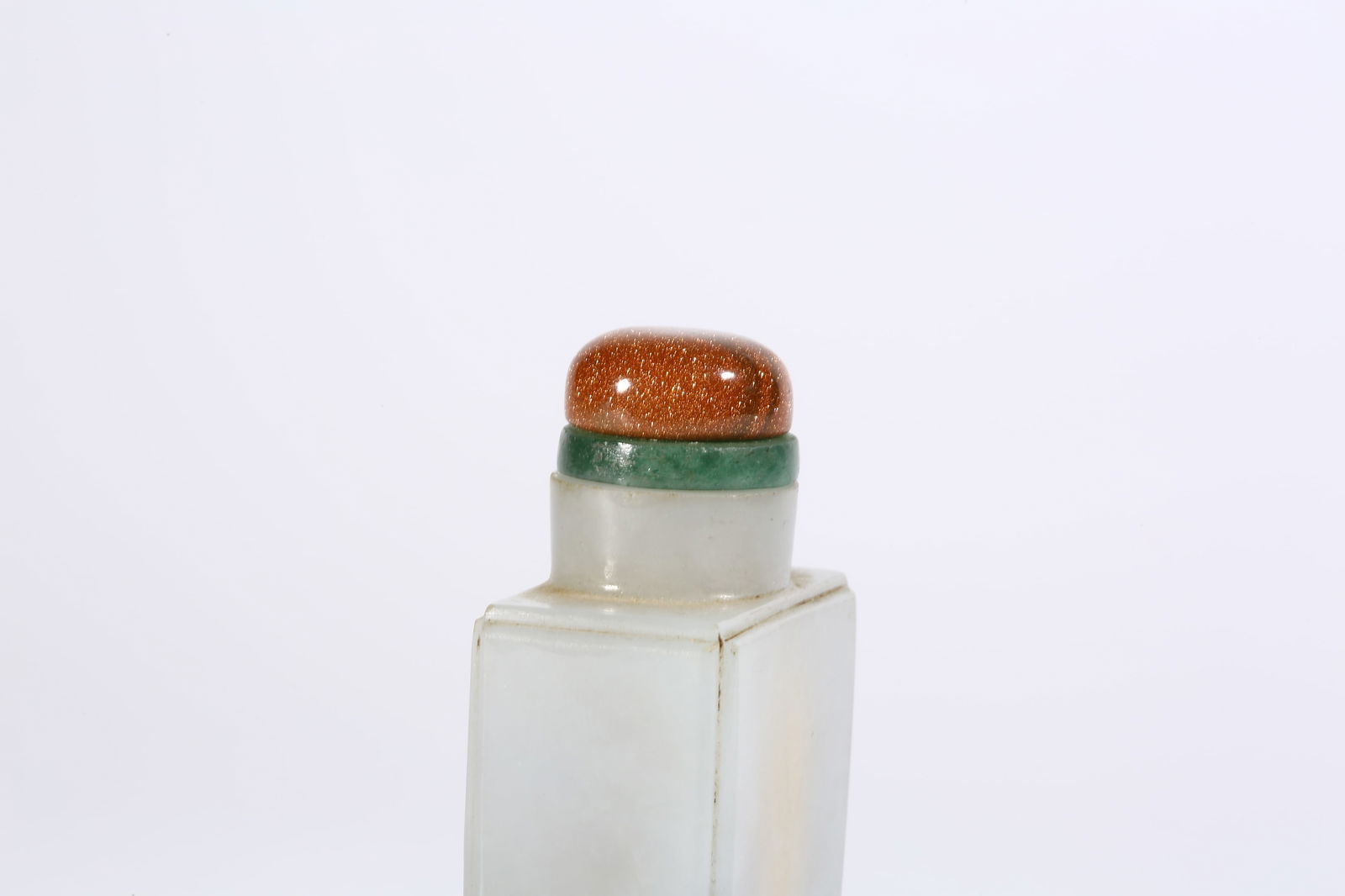 A SQUARE JADEITE SNUFF BOTTLE - 4