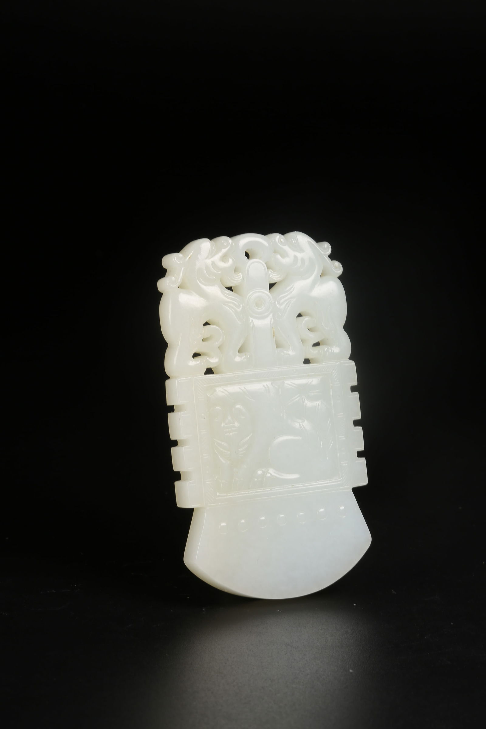 A HETIAN JADE DRAGON PATTERN AXE - 6