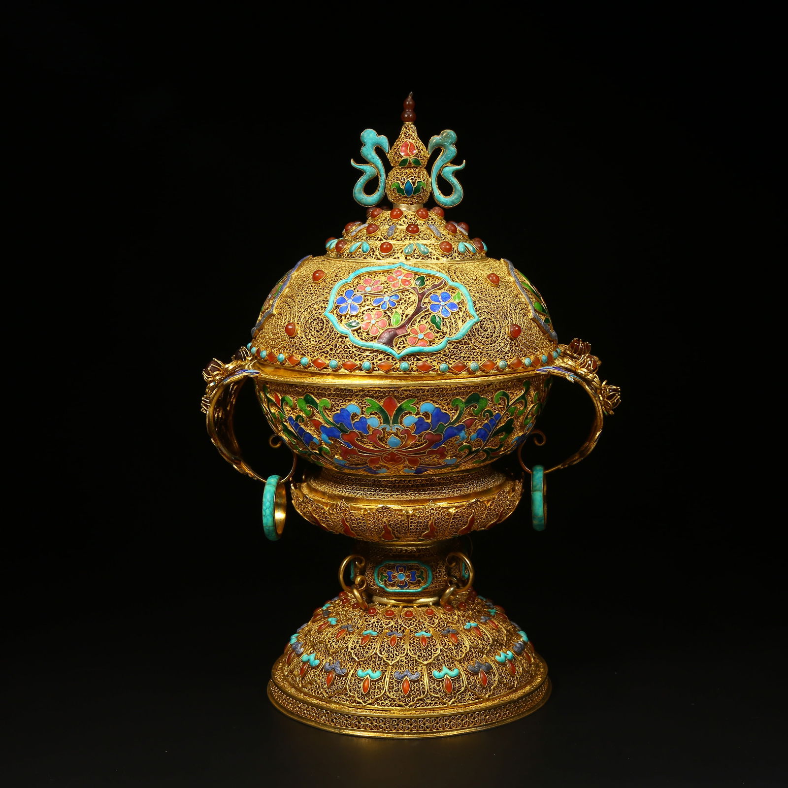 A GILT SILVER FILIGREE OFFERING BOWL WITH CHAMPLEVÉ ENAMEL: Gilt Silver Filigree Offering Bowl with Champlevé Enamel