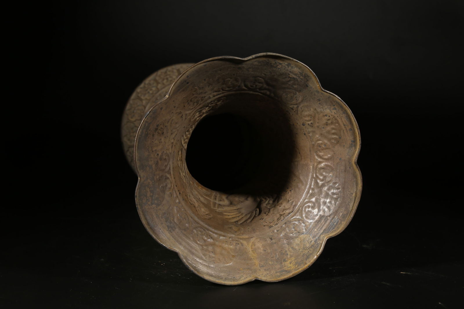 A SILVER CRANE PATTERN FLOWER GU SET - 9