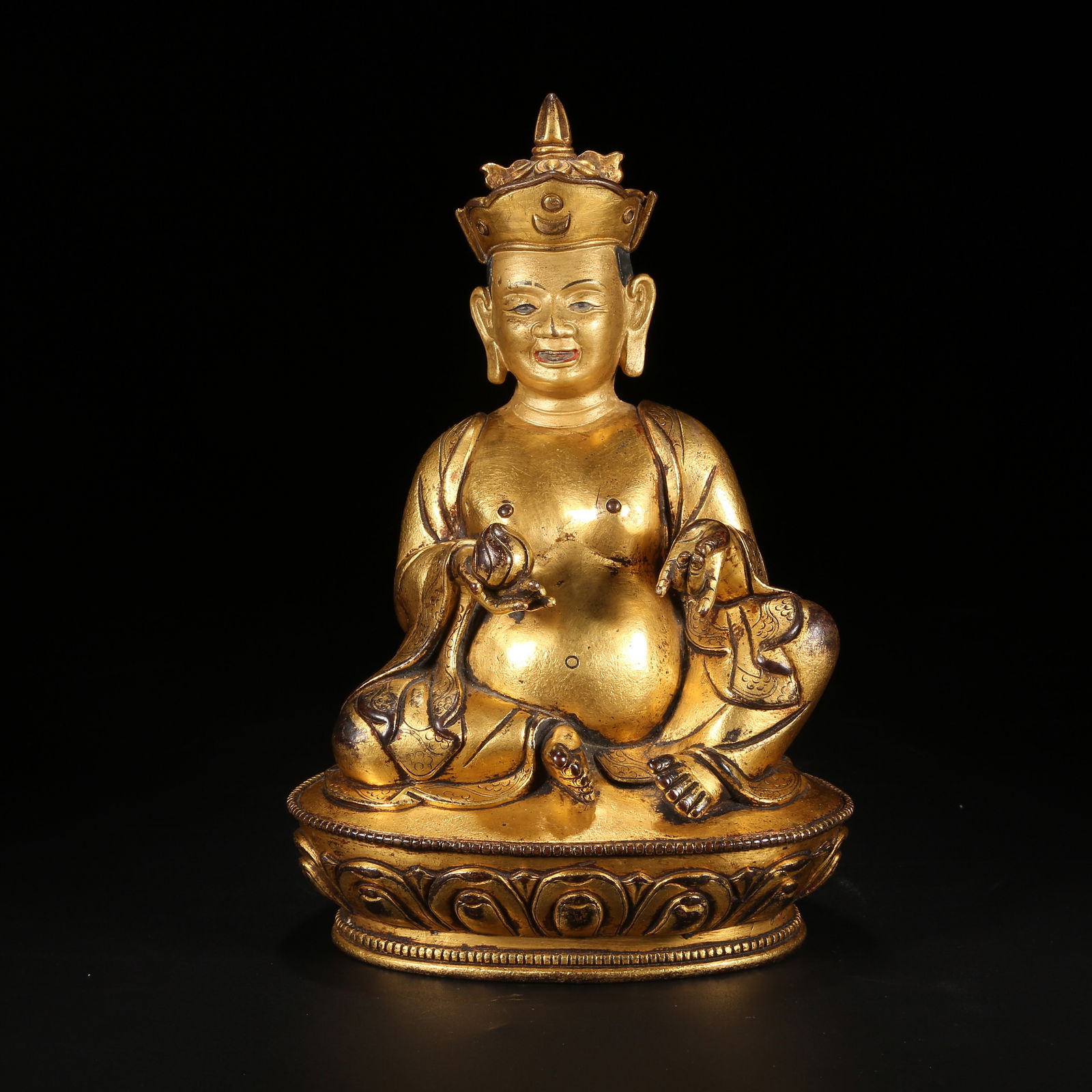 A GILT BRONZE GURU STATUE (1 of 8)