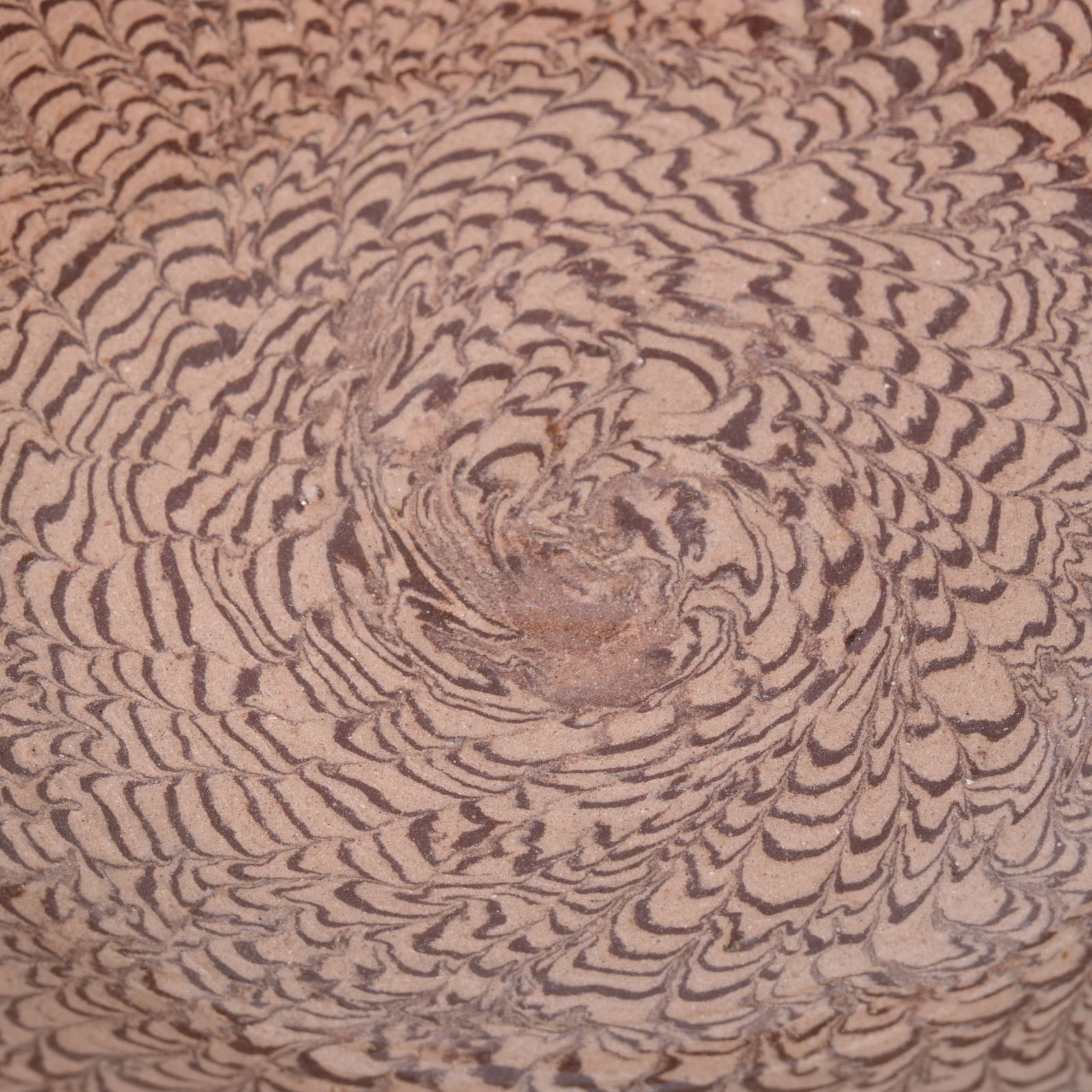 A MARBLED-SLIPWARE DISH - 3