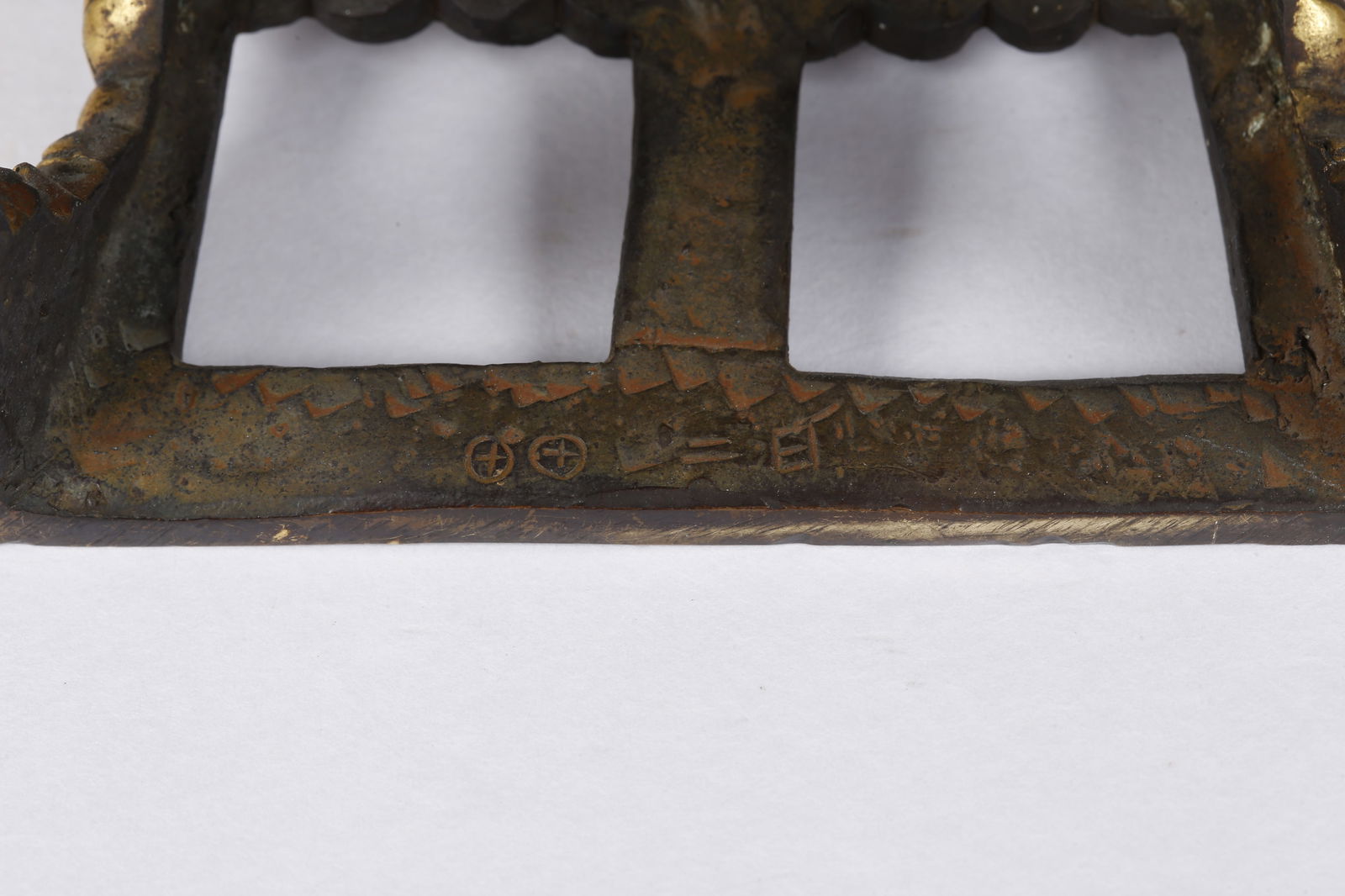 A GILT BRONZE BUDDHA STATUE - 9