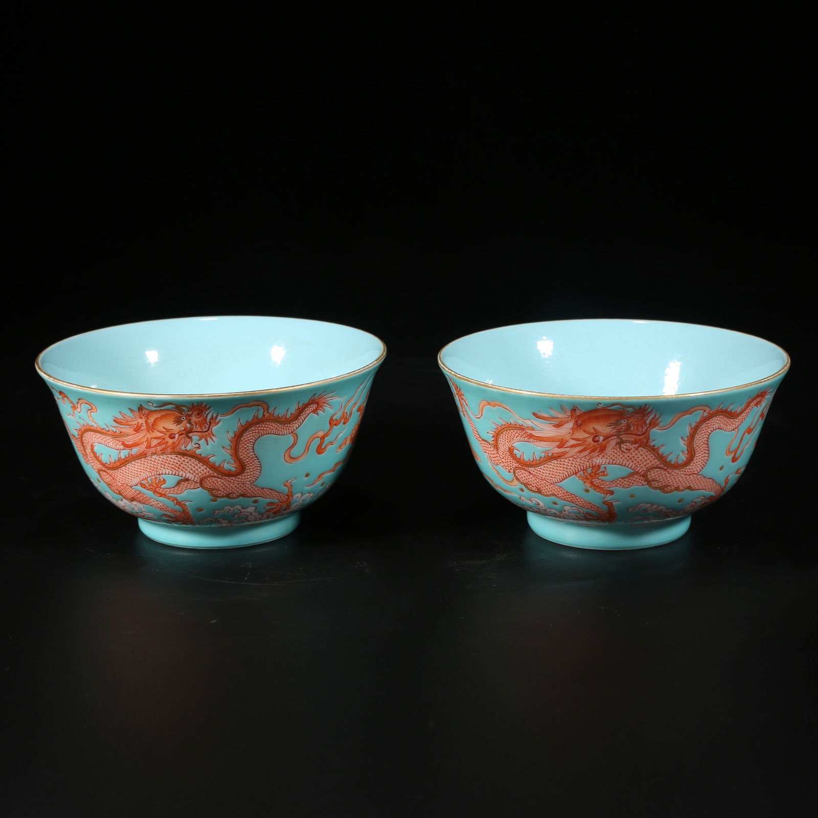 A SET OF CUPS WITH CLOUD AND DRAGON PATTERN ON TURQUOISE GREEN GROUND WITH ALUM-RED DECORATION (1 of 9)