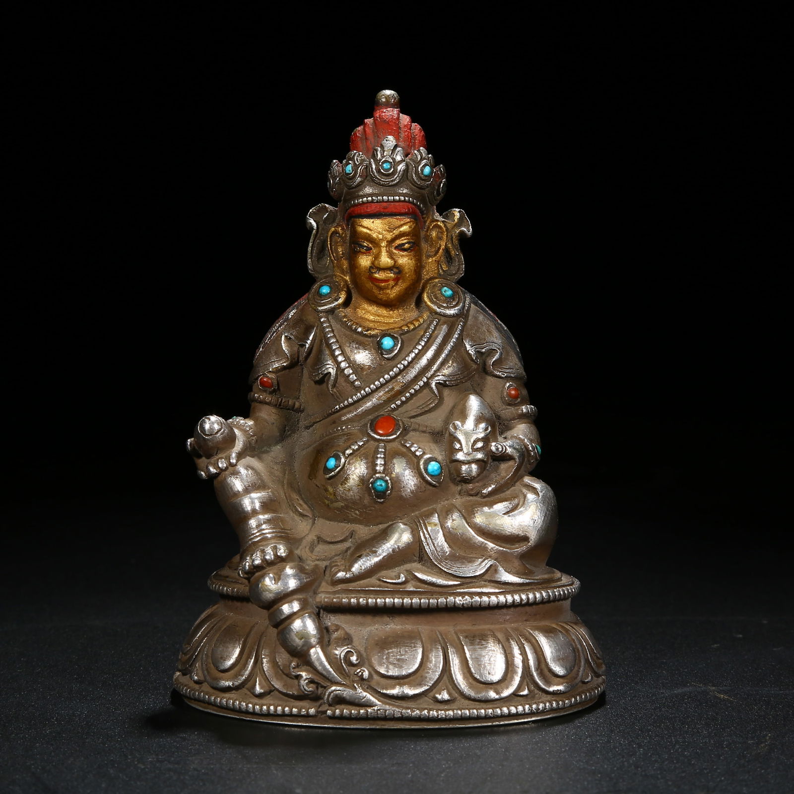 A GILT SILVER YELLOW JAMBHALA (WEALTH DEITY) STATUE: Gilt silver Yellow Jambhala (Wealth Deity) statue