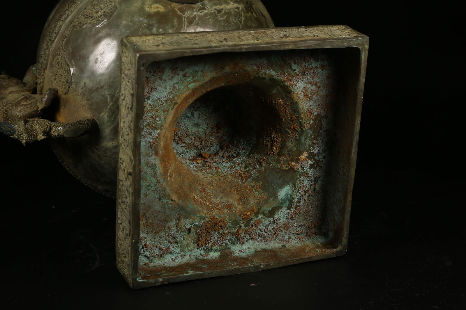 A BRONZE BEAST-HANDLED DOU - 11